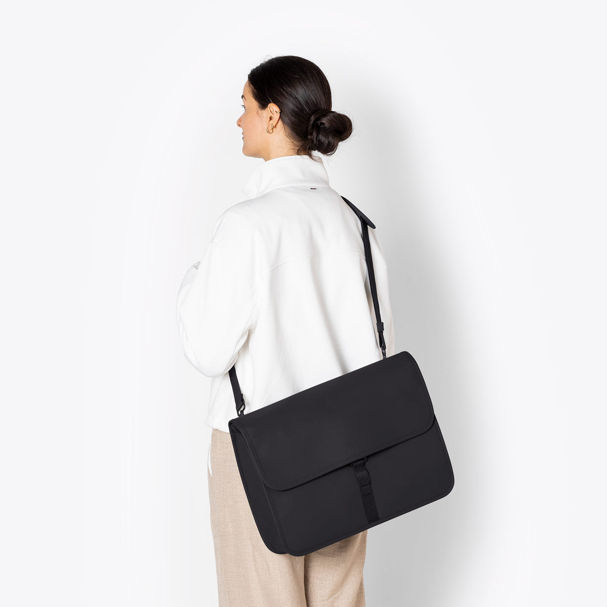 ucon-acrobatics-katsu-messenger-bag-laptop-messenger-f-r-arbeit-und-reise image 5