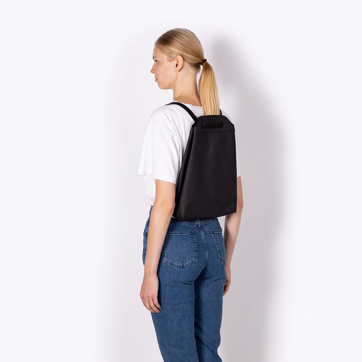 ucon-acrobatics-una-convertible-bag-3-in-1-handtasche-schultertasche-und-rucksac image 3