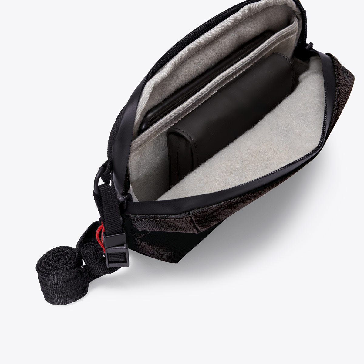 ucon-acrobatics-ando-crossbody-bag-reflective-tech image 6