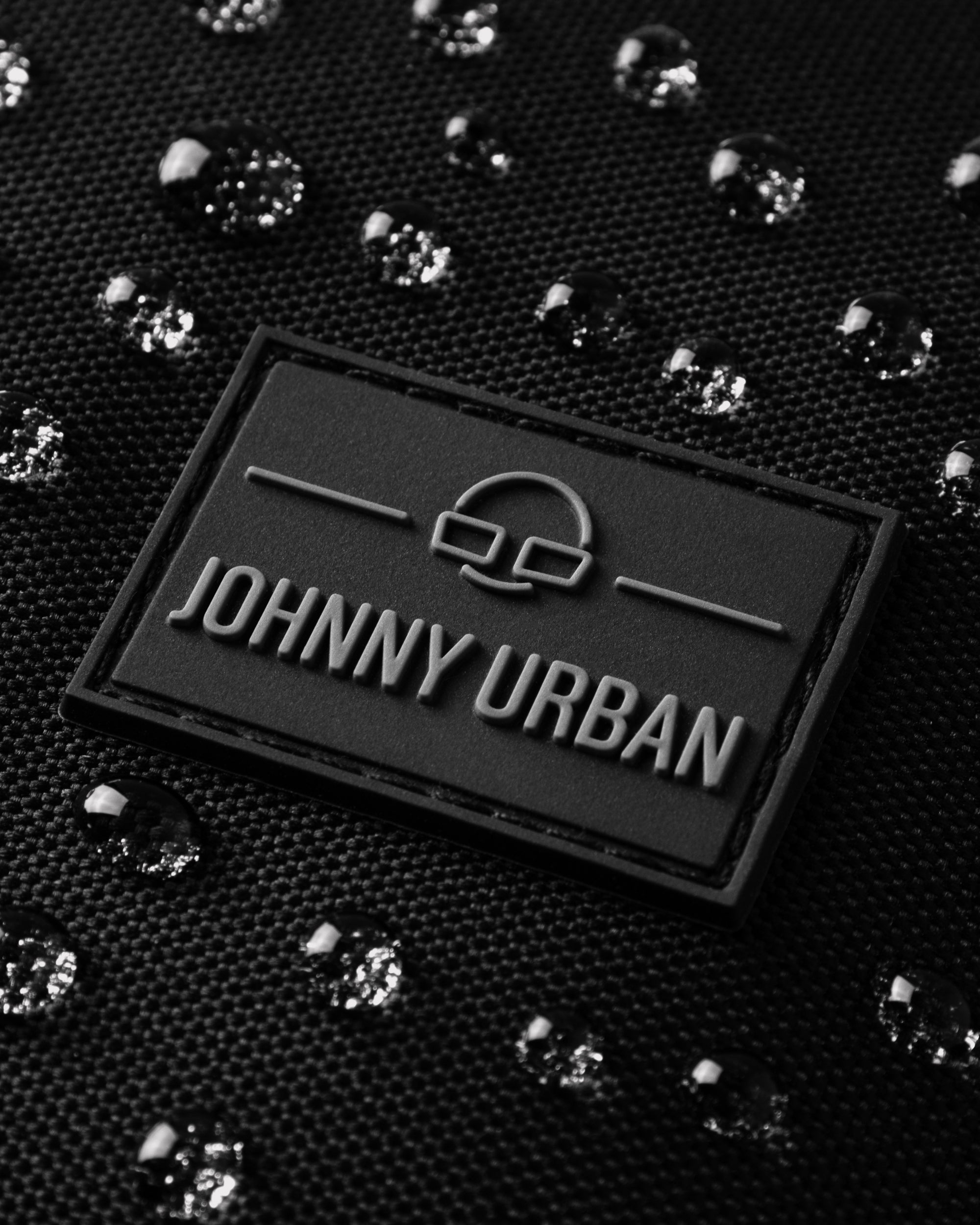 johnny-urban-half-moon-bag-ally-medium-crossbody-bauchtasche image 8