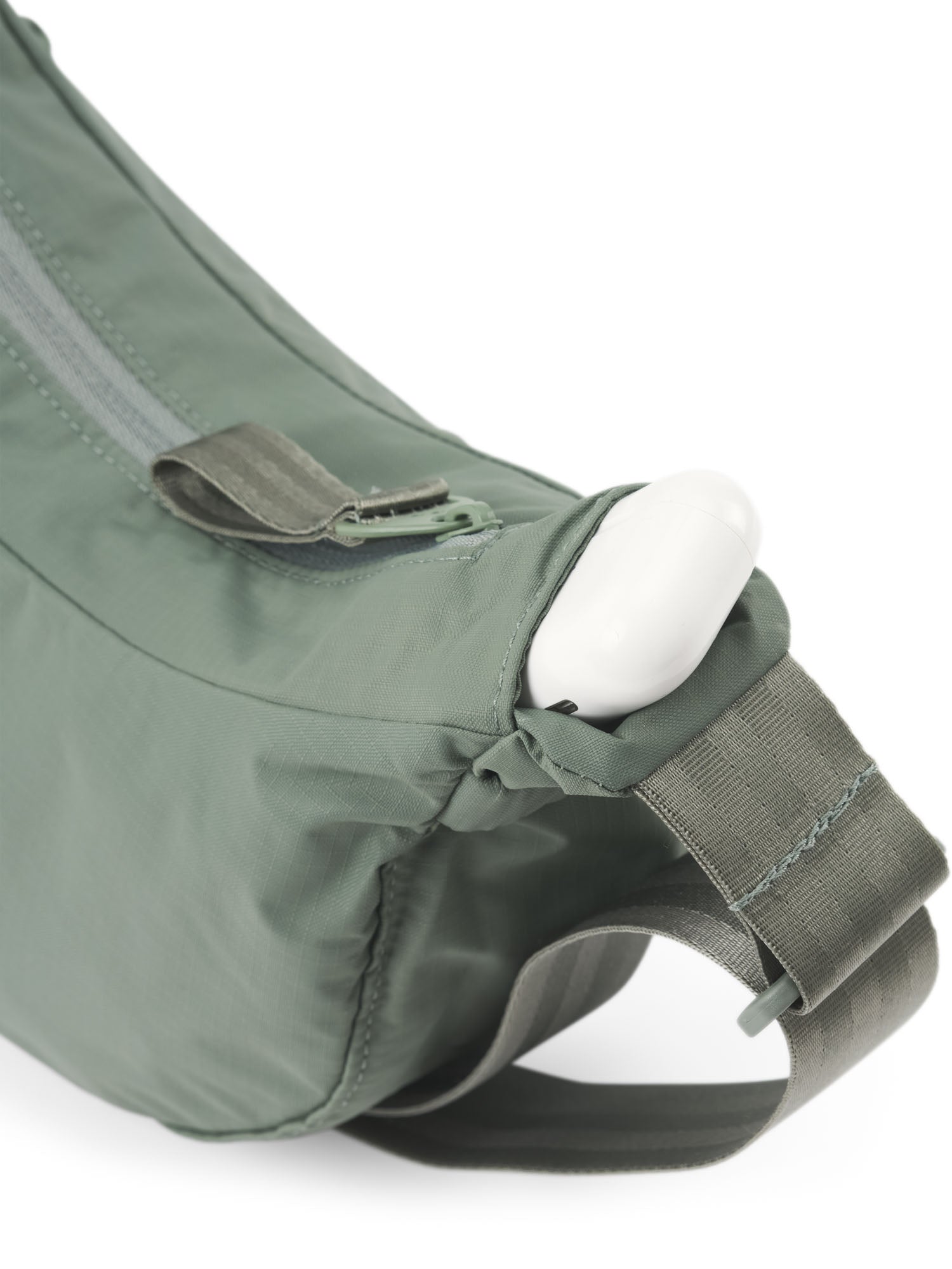 pinqponq-krumm-small-banana-bag-hipbag-pure-sage image 5