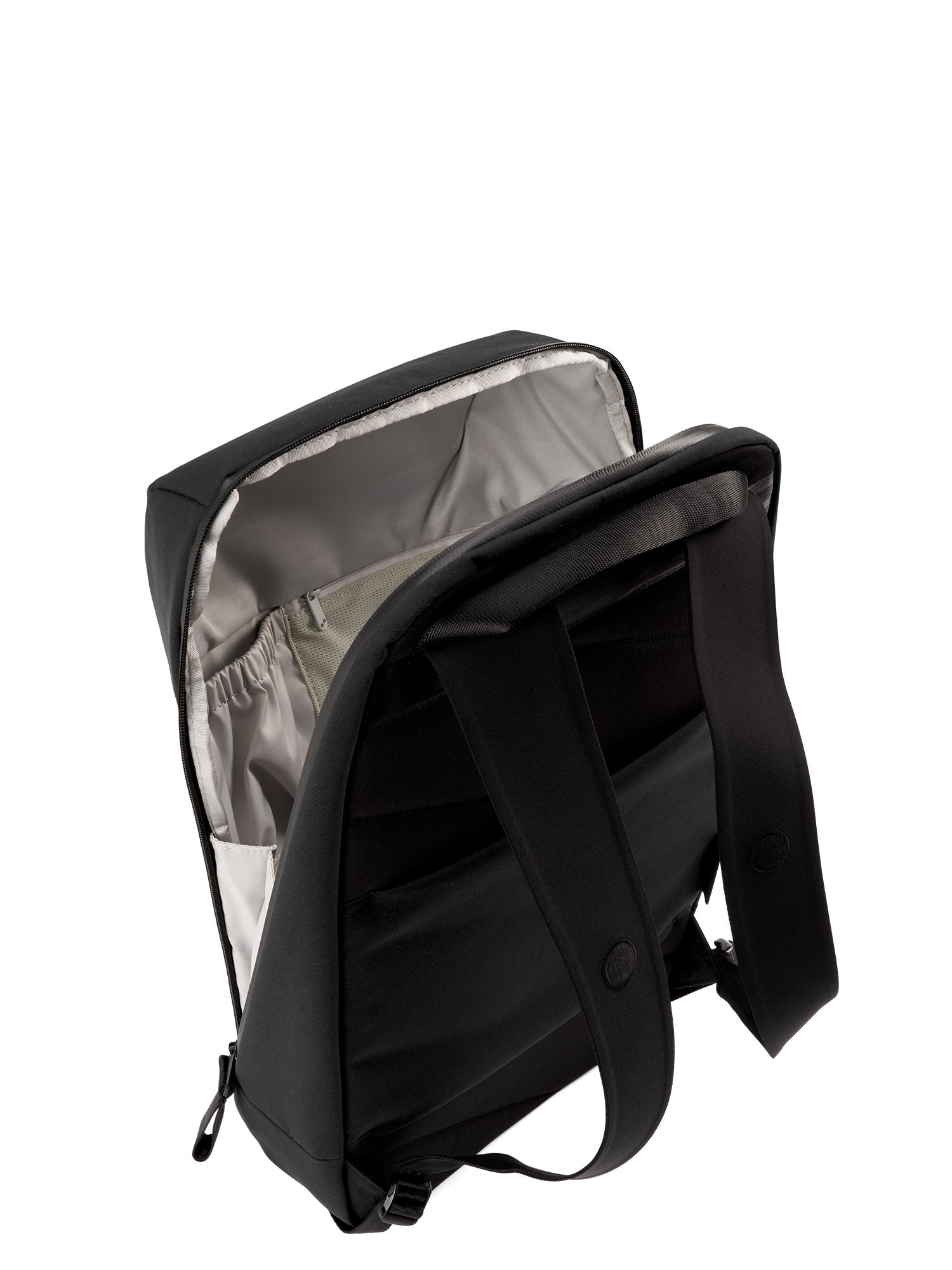 pinqponq-kontor-business-tagesrucksack-16l-solid-black image 3
