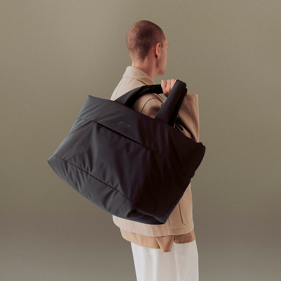 ucon-acrobatics-olivia-puffy-bag-moss-series image 2