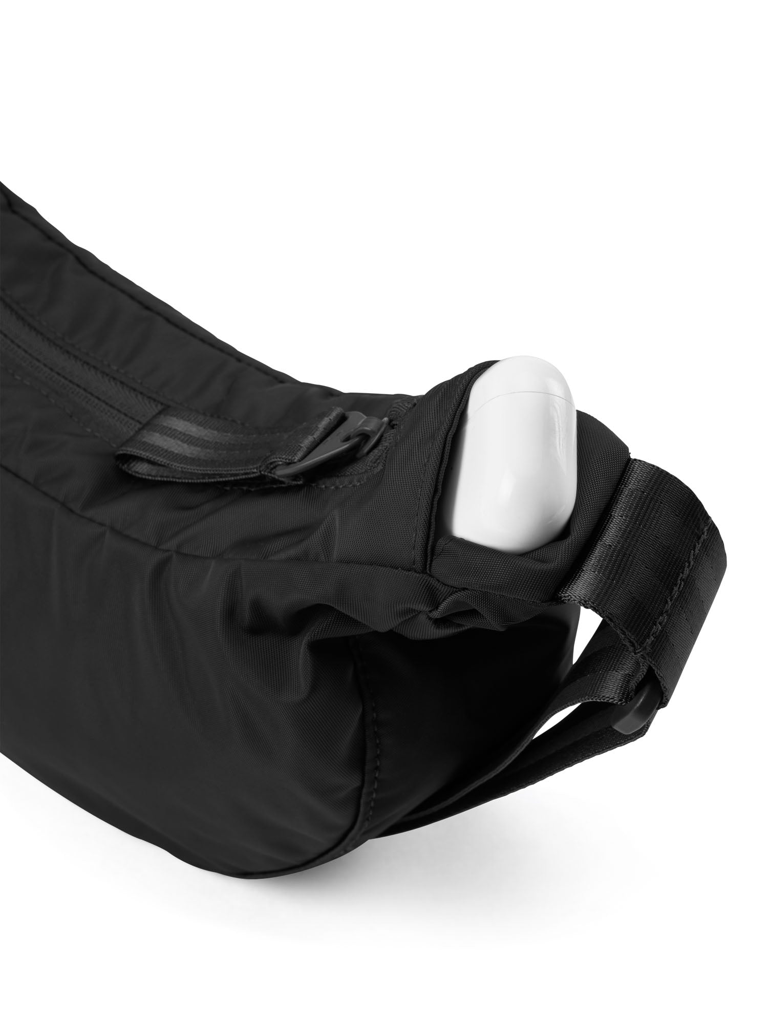pinqponq-krumm-small-glazed-black-banana-bag-umh-ngetasche-3-5-l image 6