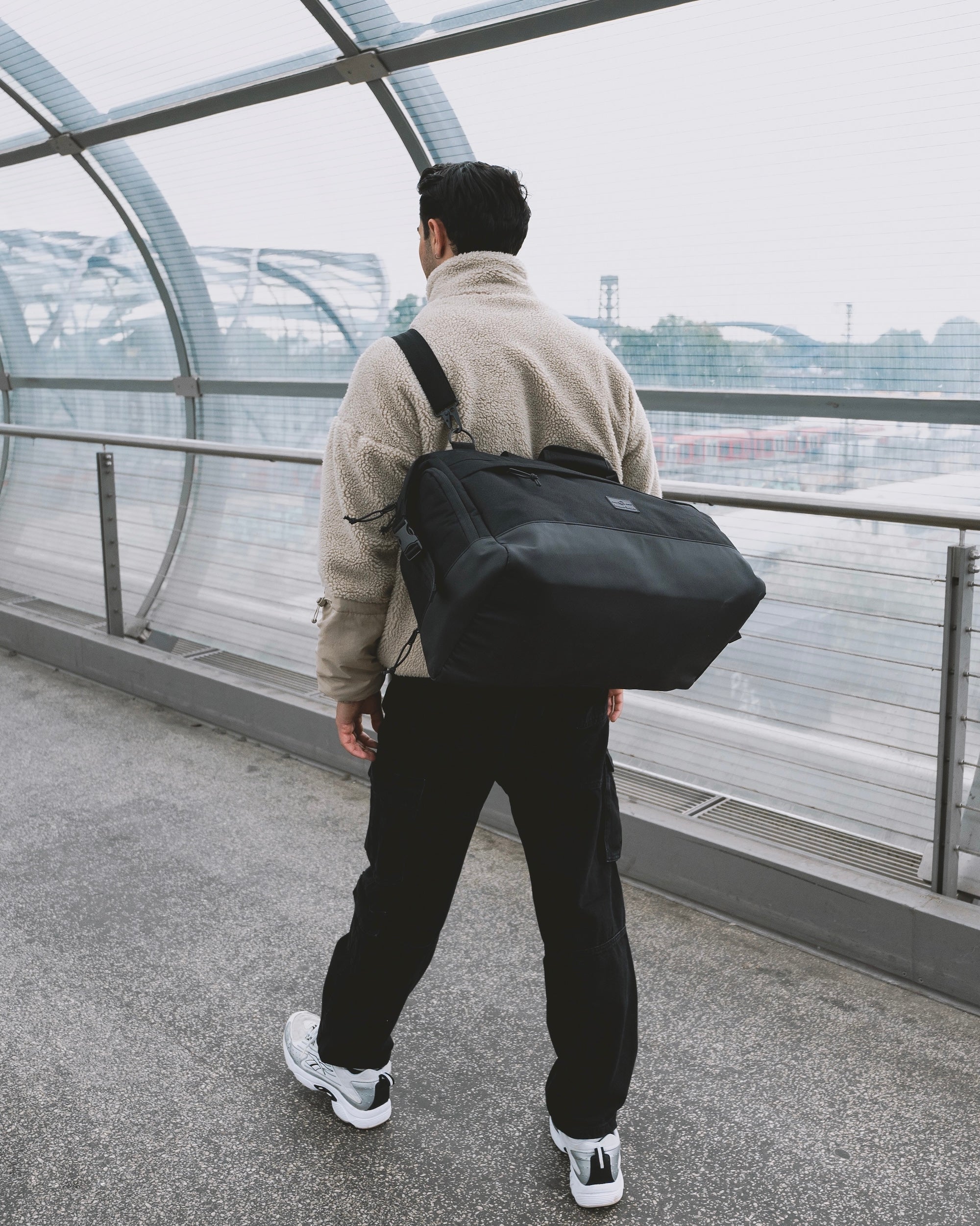 johnny-urban-weekender-milan-reisetasche-f-r-kurztrips-sport image 2