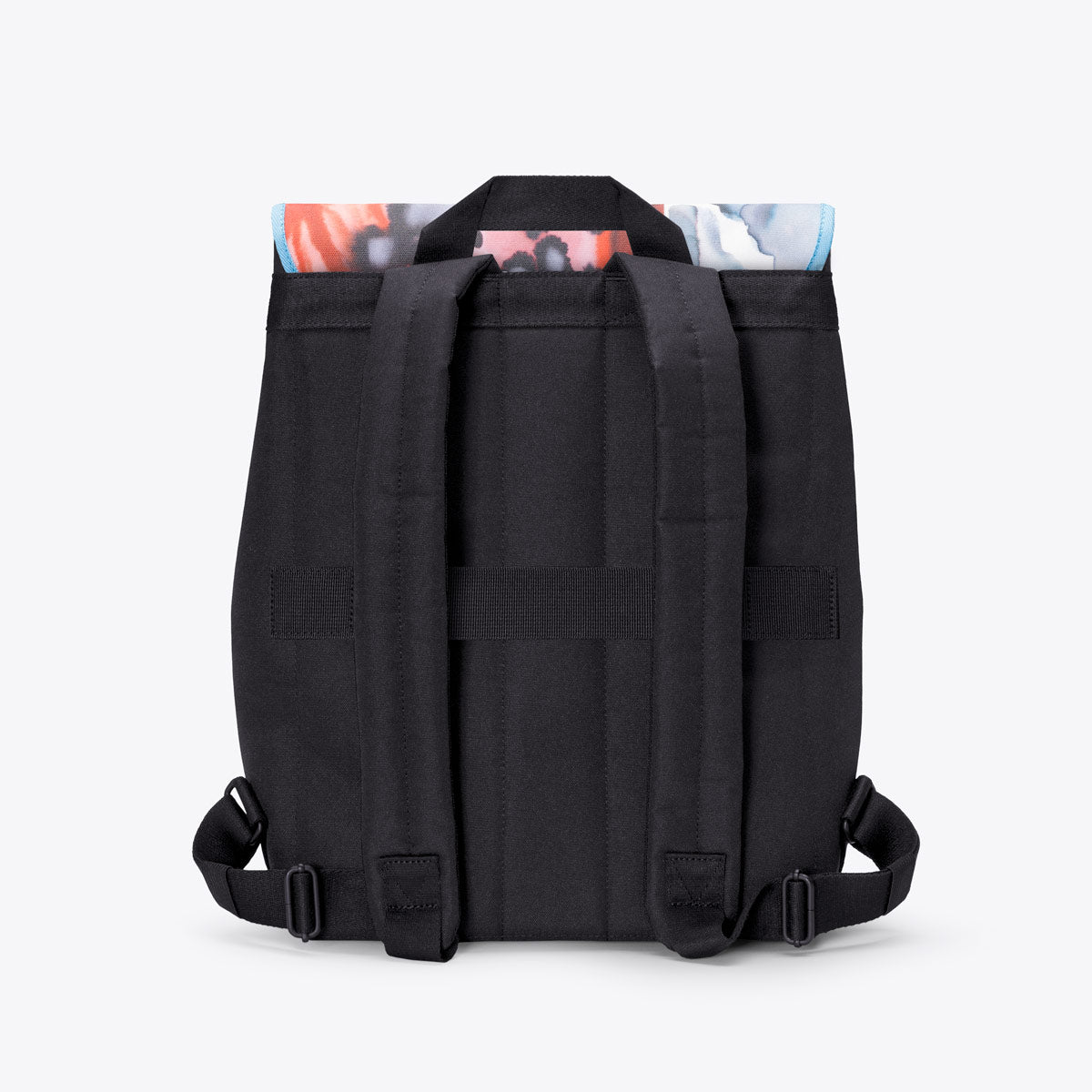 ucon-acrobatics-mion-flat-top-backpack-emma-larsson-phantom-series image 3