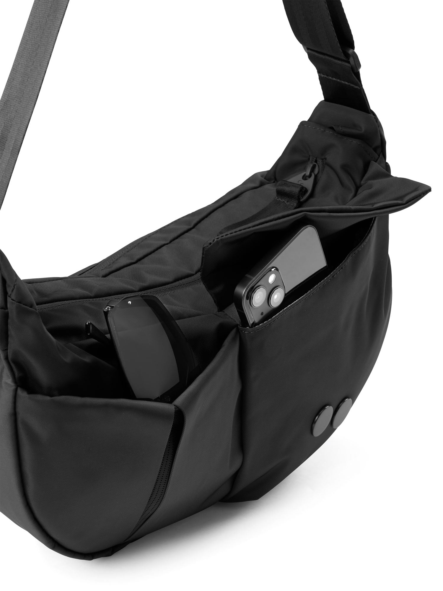 pinqponq-krumm-medium-crossbody-banana-bag-glazed-black image 5