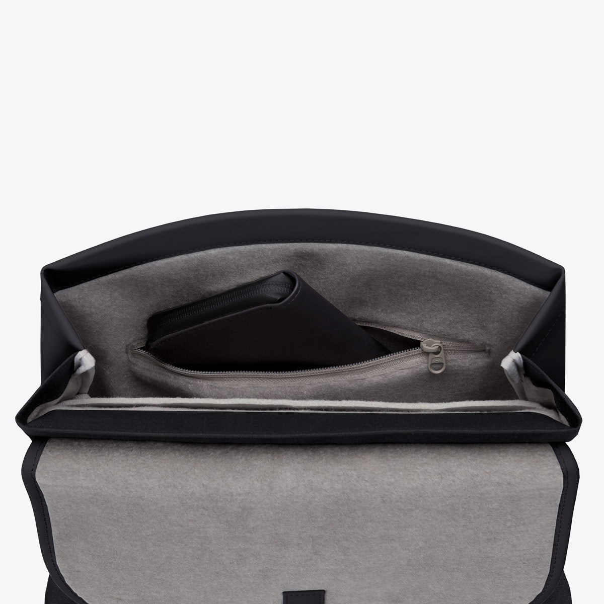 ucon-acrobatics-mion-flat-top-backpack-phantom-series-fons-hickmann-reflective image 5
