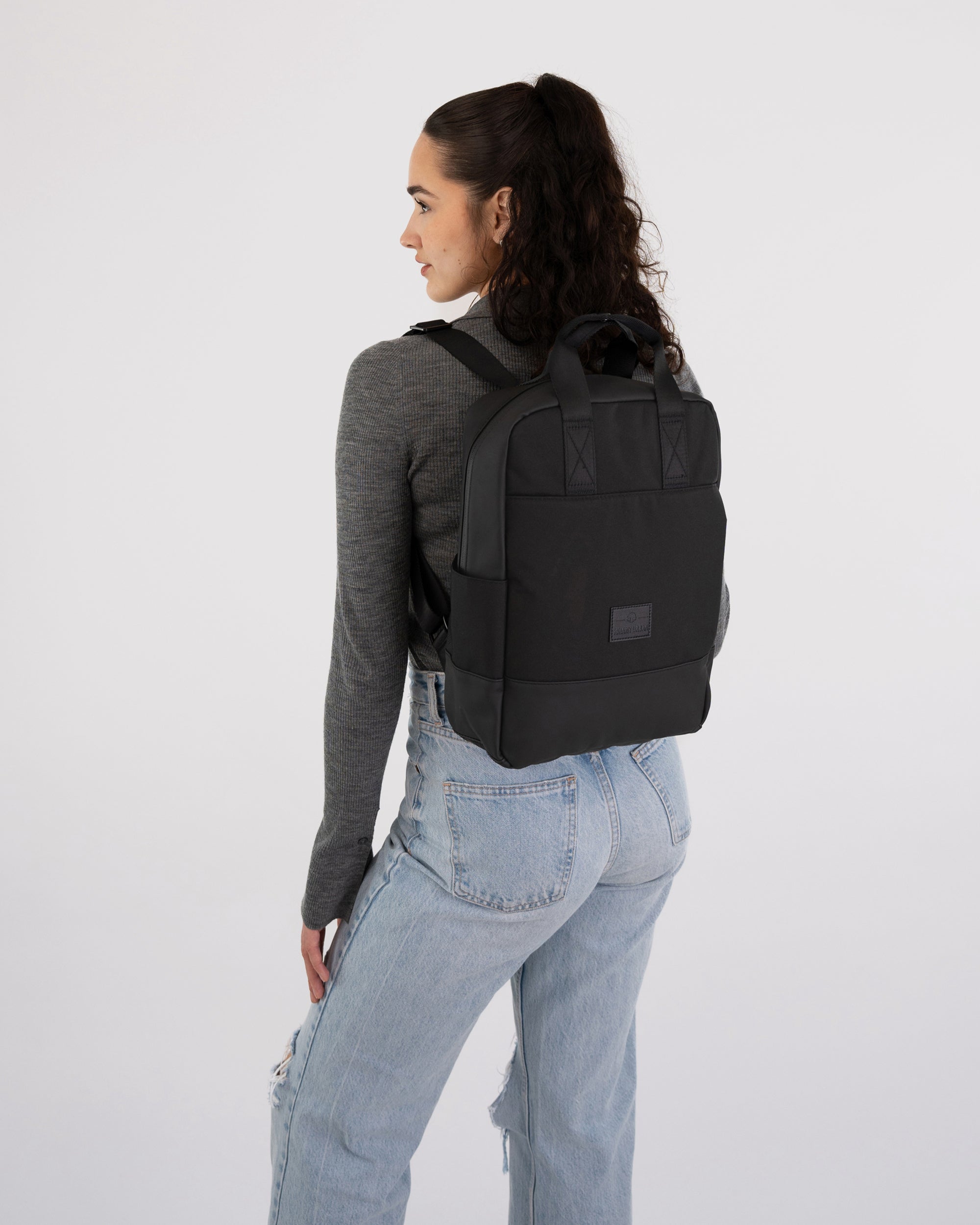 johnny-urban-rucksack-jona-medium-14-laptop-recycelt image 2