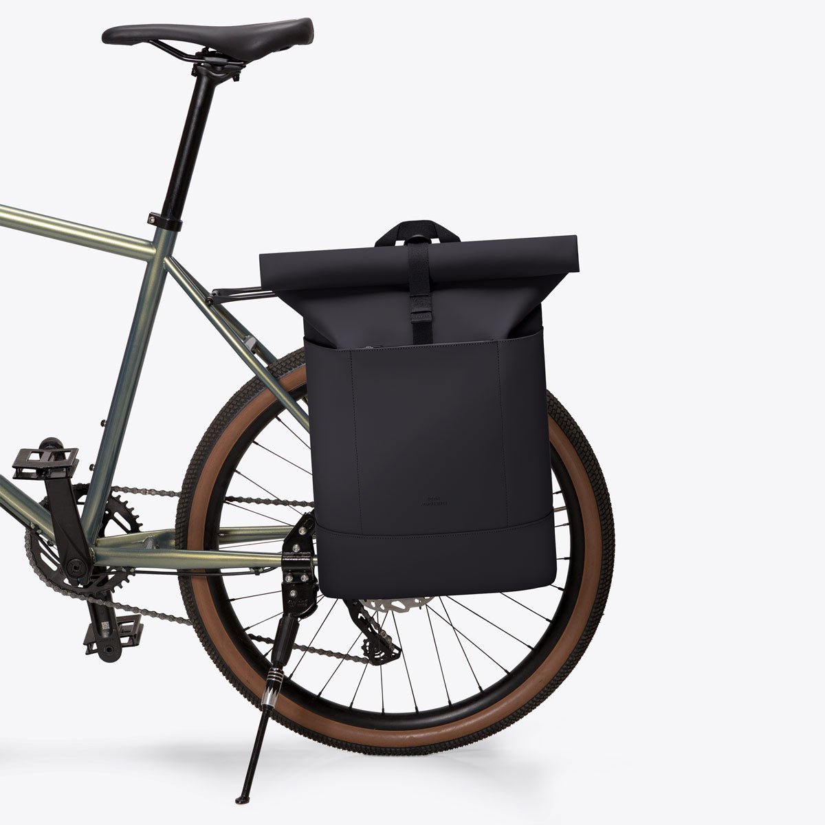 ucon-acrobatics-hajo-roll-top-pannier-backpack-commute-series-fahrradtaschen-ruc image 1