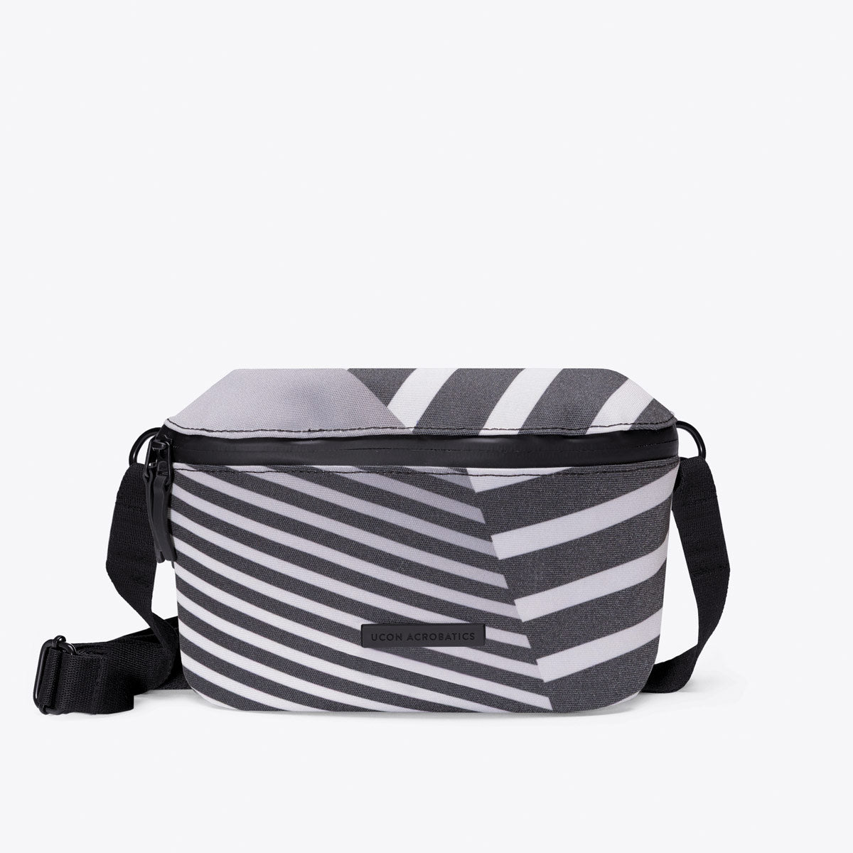 ucon-acrobatics-jona-crossbody-bag-reflektierende-umh-ngetasche-mit-fons-hickman image 1