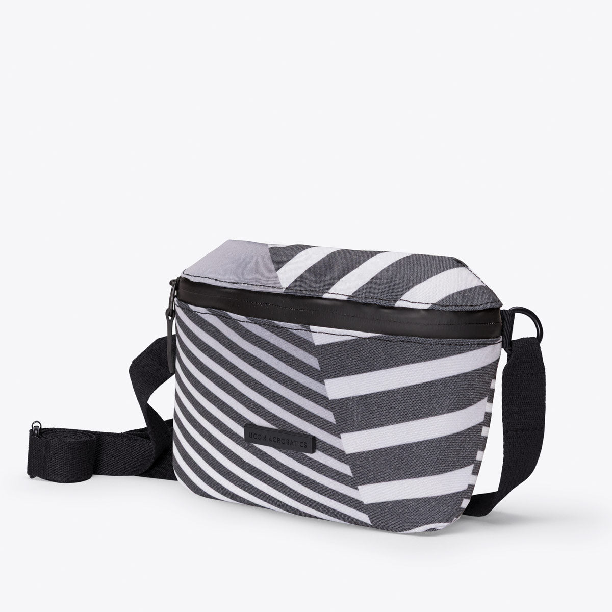 ucon-acrobatics-jona-crossbody-bag-reflektierende-umh-ngetasche-mit-fons-hickman image 6