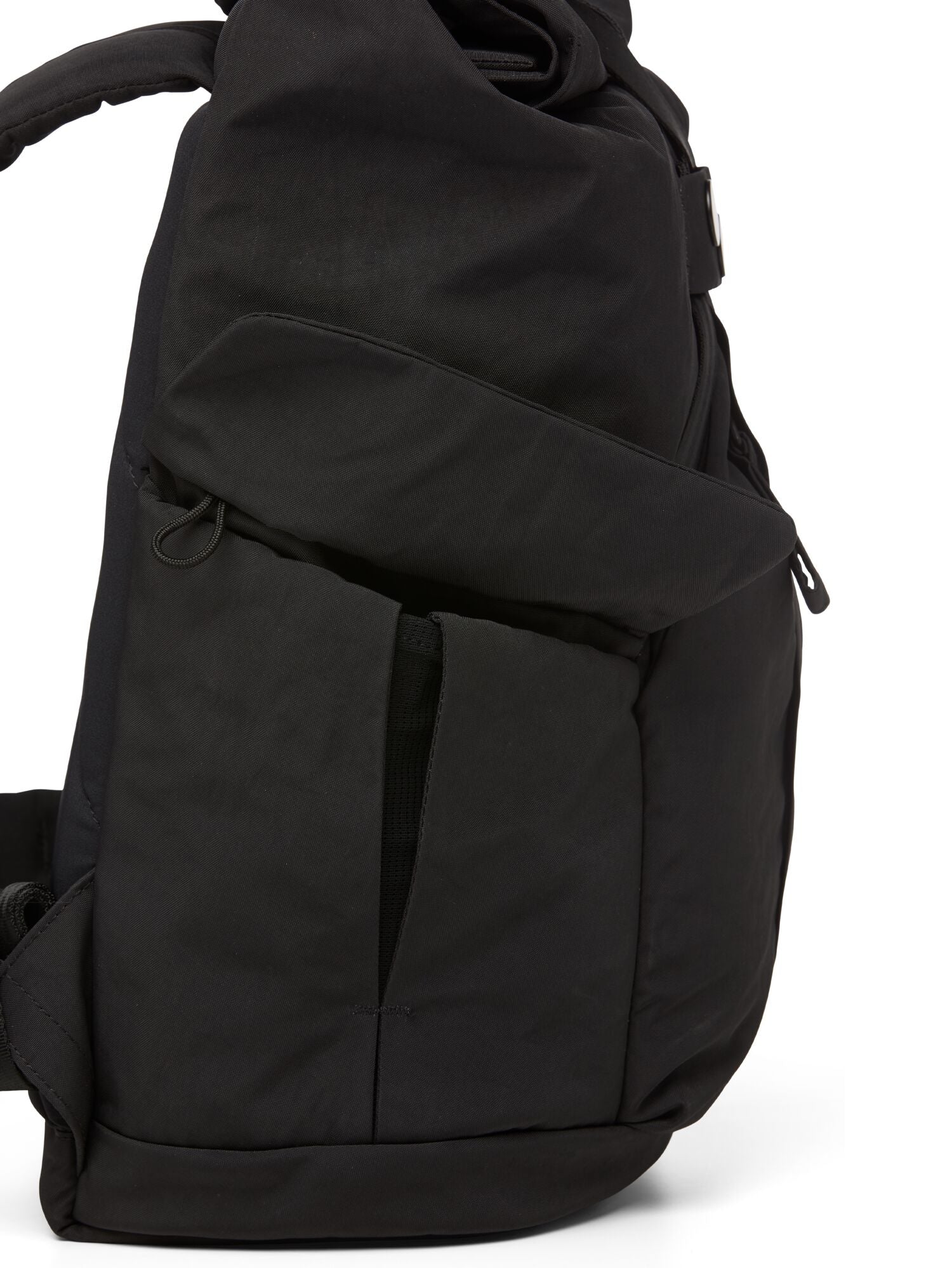 pinqponq-kross-rolltop-rucksack-25l-crinkle-black image 6