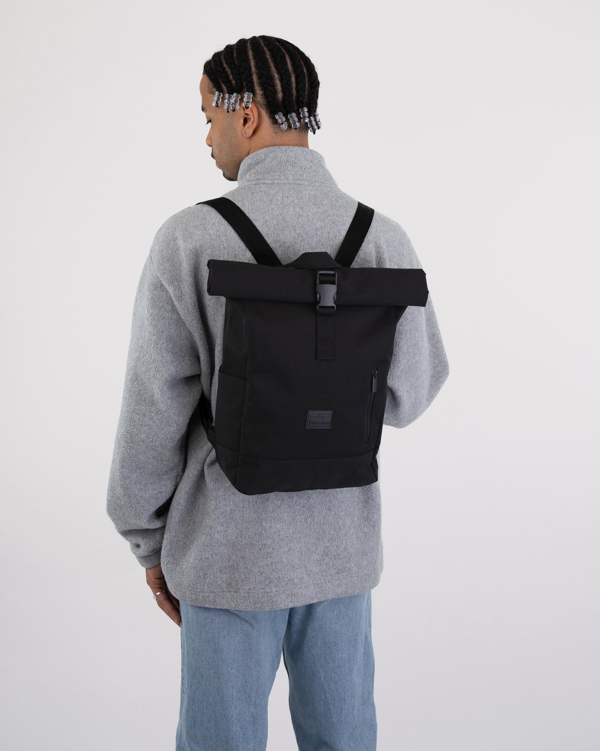 johnny-urban-robin-small-rolltop-rucksack-9-5-11-5-liter-f-r-12-zoll-laptop image 3