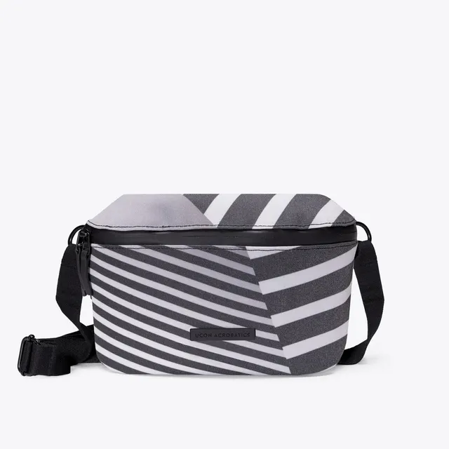 ucon-acrobatics-jona-crossbody-bag-reflektierende-umh-ngetasche-mit-fons-hickman image 1