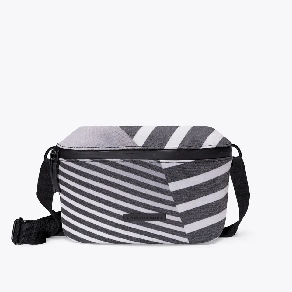 ucon-acrobatics-jona-crossbody-bag-reflektierende-umh-ngetasche-mit-fons-hickman image 1
