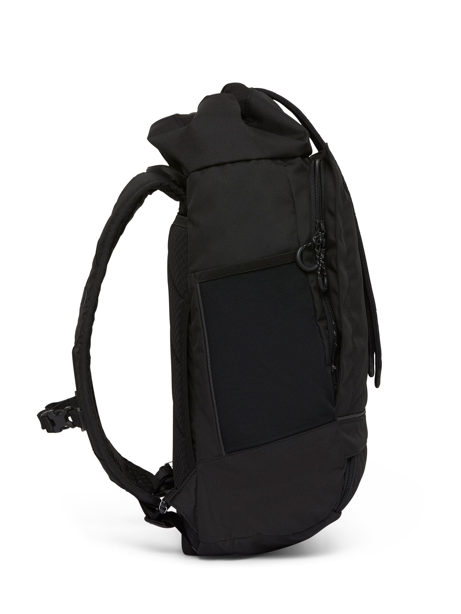 pinqponq-blok-medium-reisrucksack-rooted-black image 5