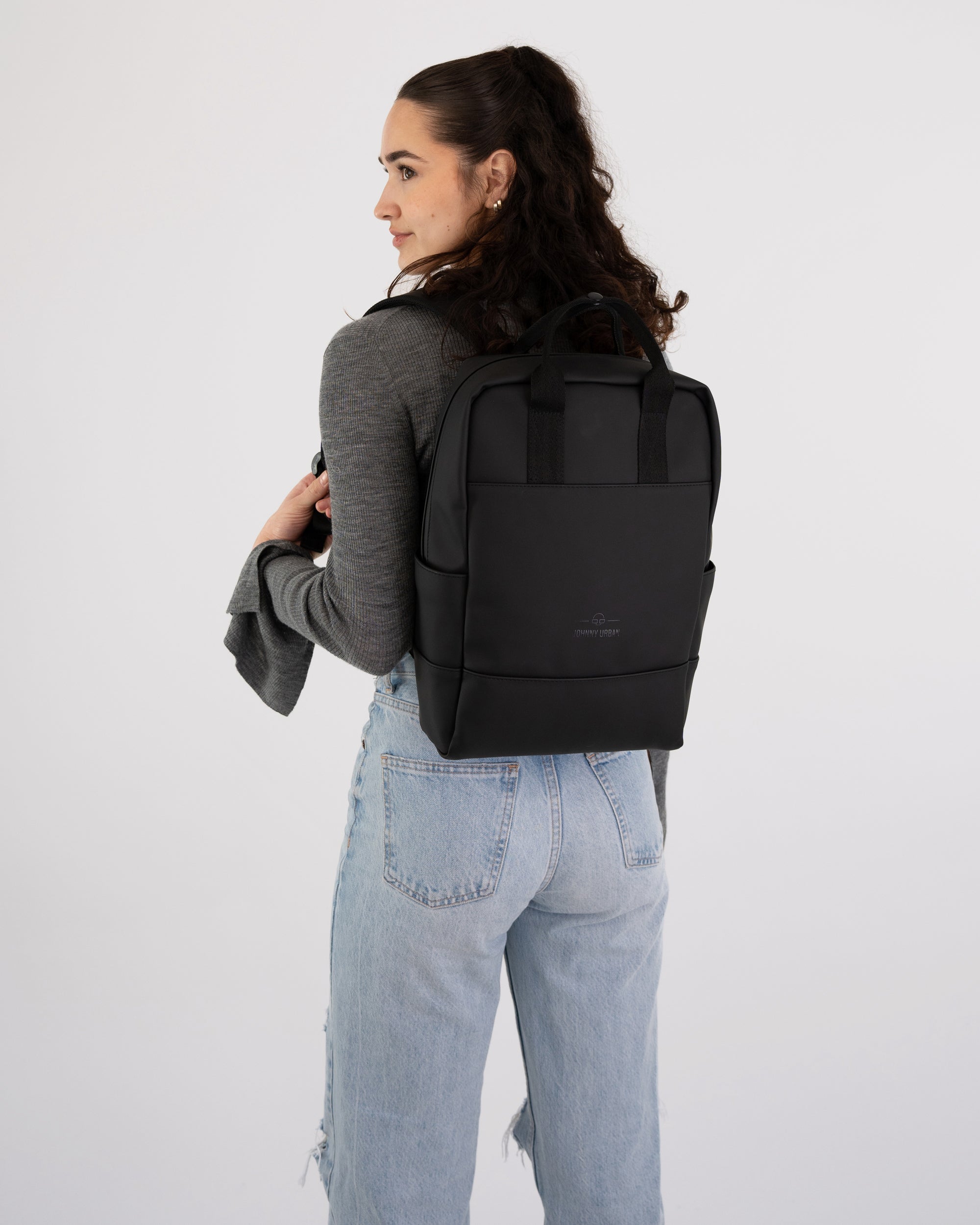 johnny-urban-rucksack-hailey-minimalistischer-laptop-rucksack-bis-14-zoll-3 image 2