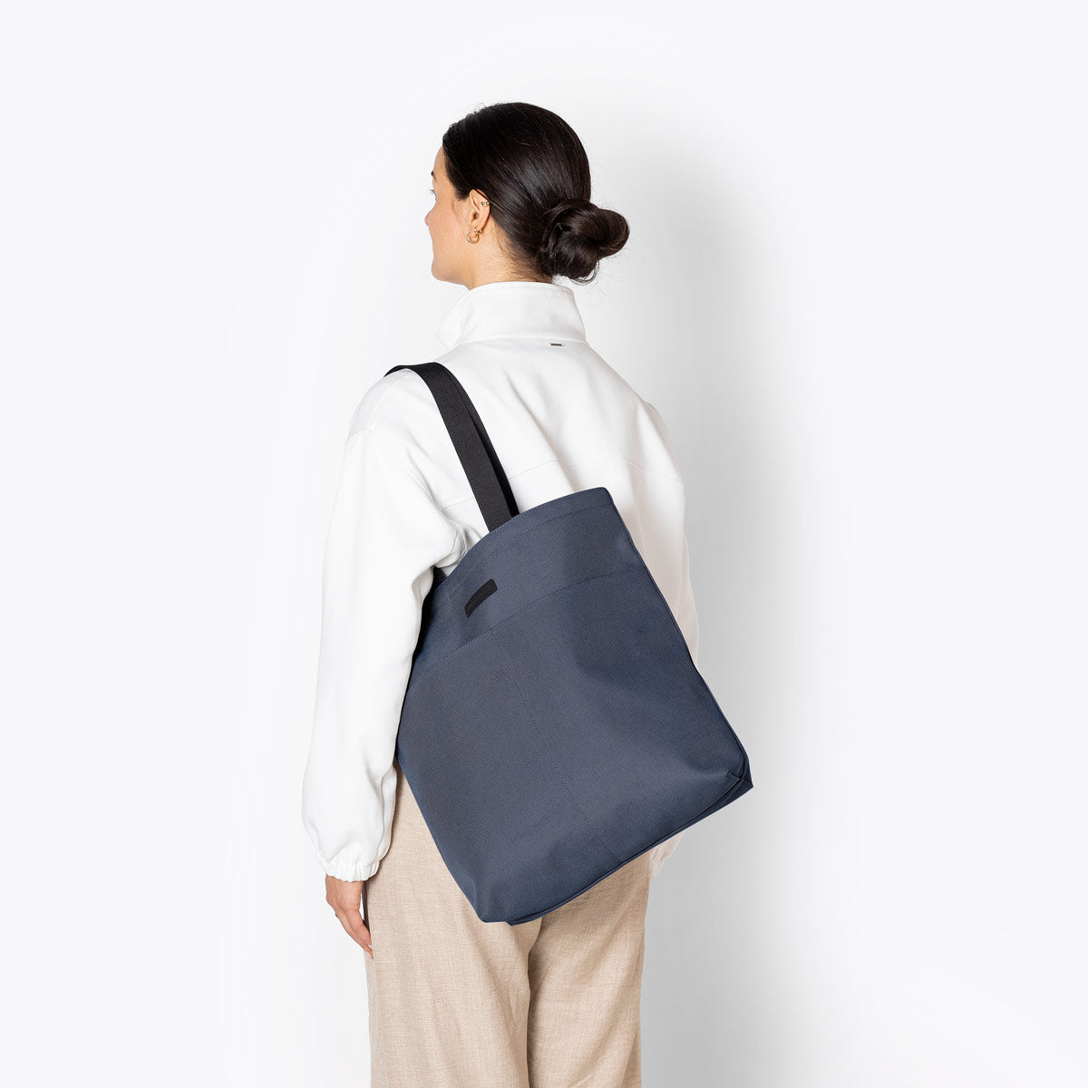 ucon-acrobatics-noah-tote-bag-lotus-series image 4