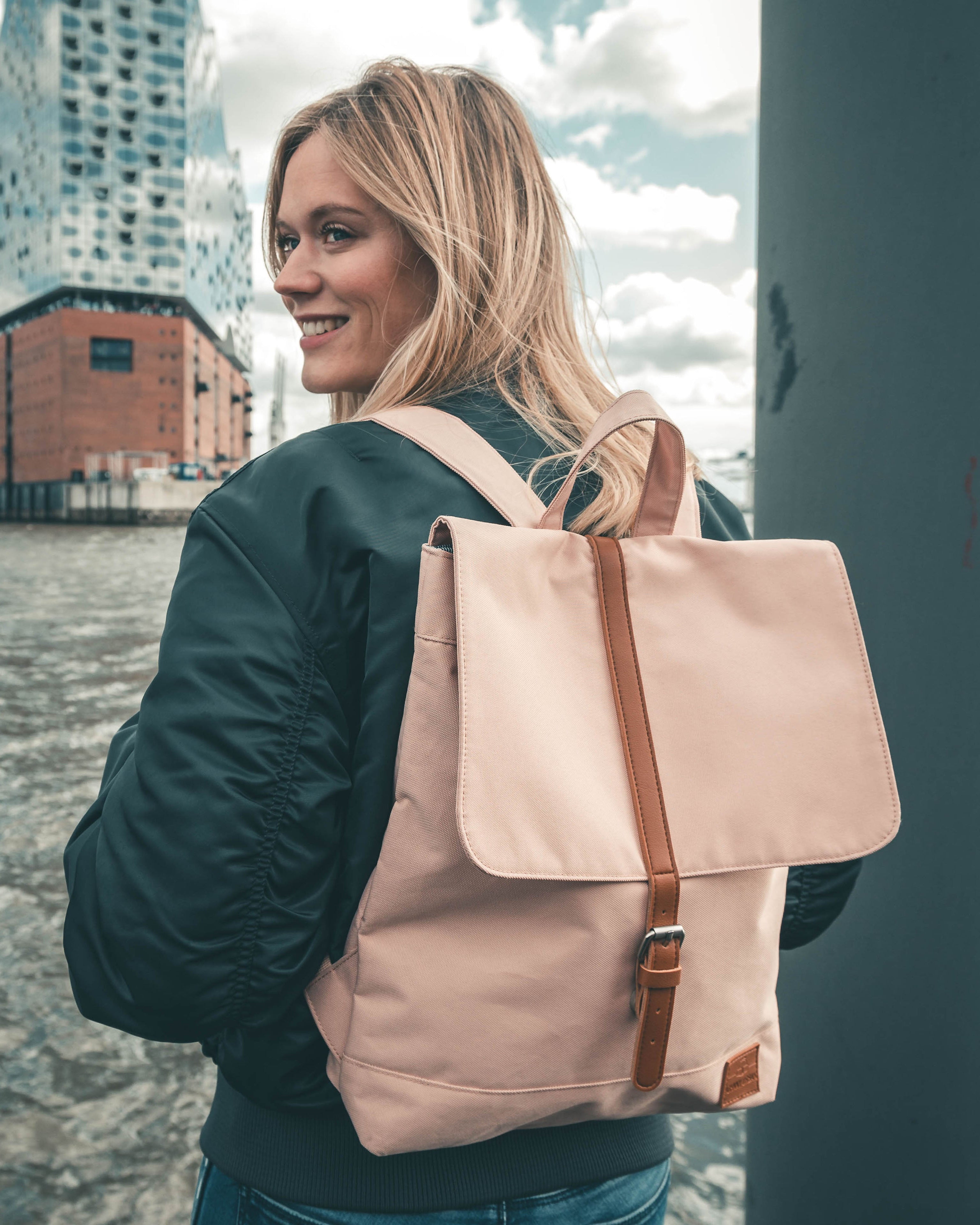 johnny-urban-mia-damen-rucksack-7-l-13-zoll-laptopfach image 8