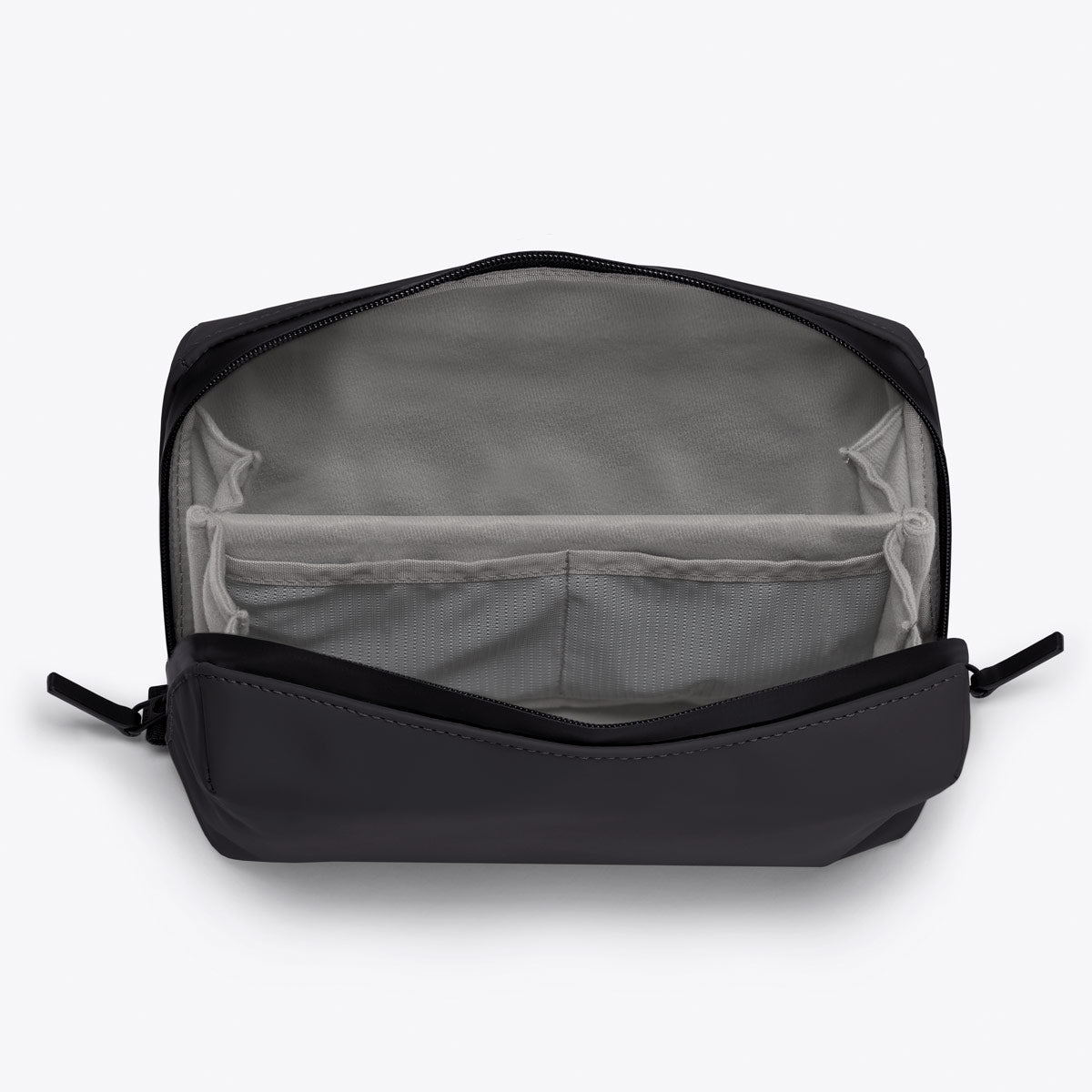 ucon-acrobatics-gosho-toiletry-bag-lotus-series-organizer image 5