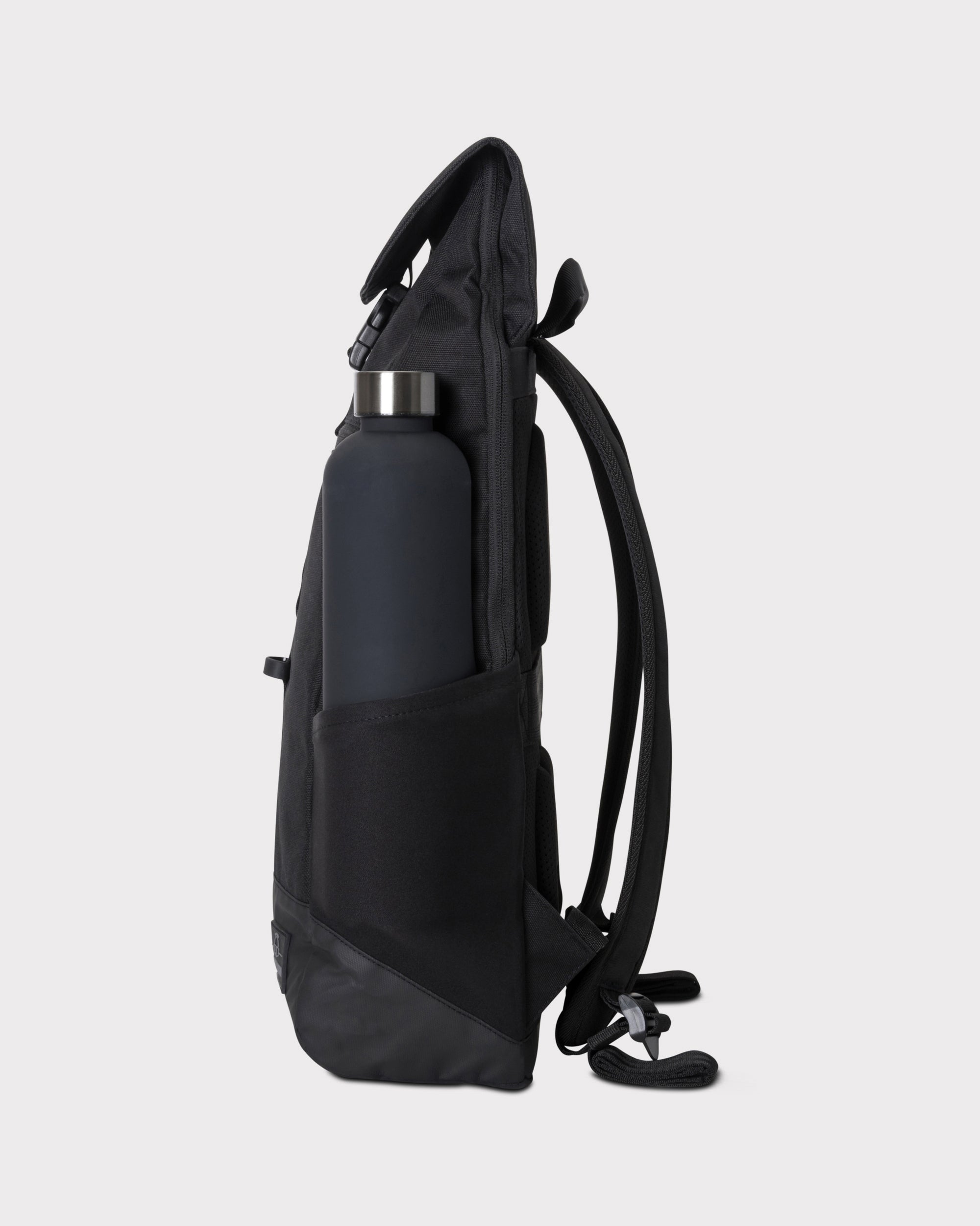 johnny-urban-rucksack-mika-erweiterbarer-laptop-rucksack-bis-16-zoll image 6