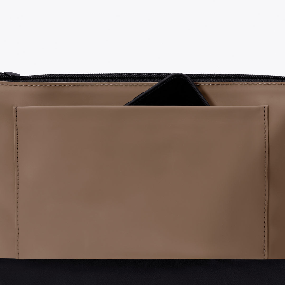 ucon-acrobatics-nola-shoulder-bag-lotus-series image 6