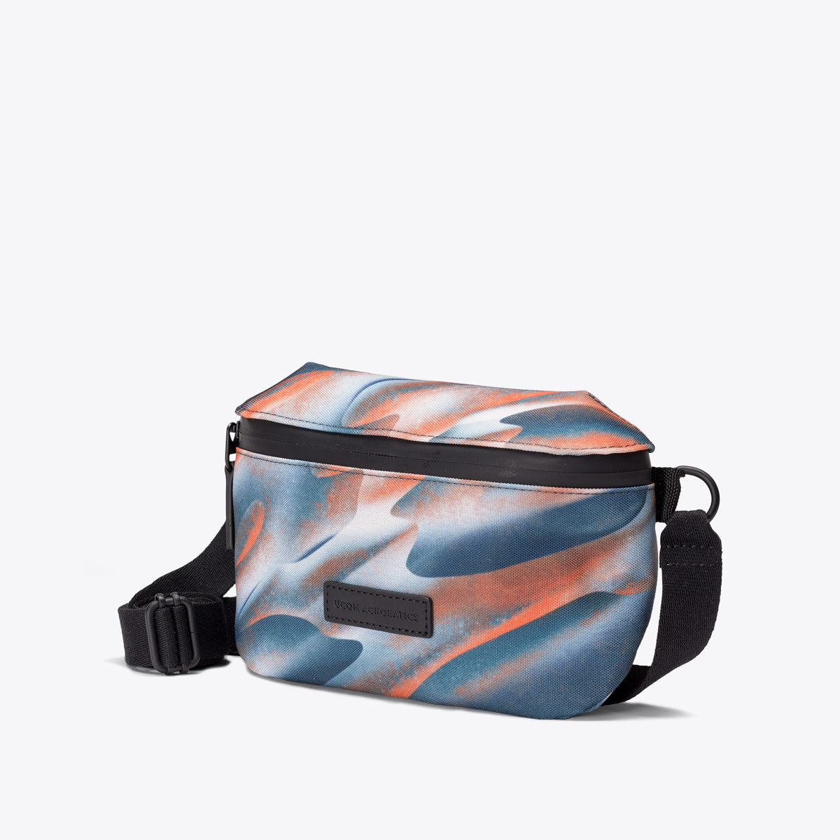 ucon-acrobatics-jona-crossbody-bag-manuel-carvalho-lotus image 4