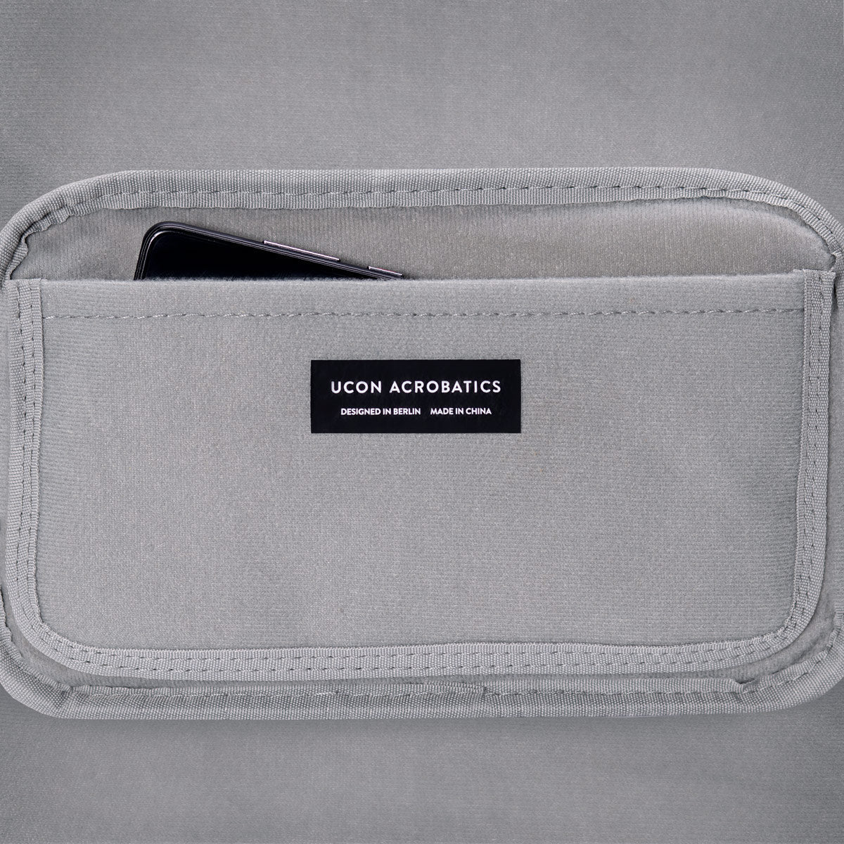 ucon-acrobatics-jona-crossbody-bag-manuel-carvalho-lotus image 5
