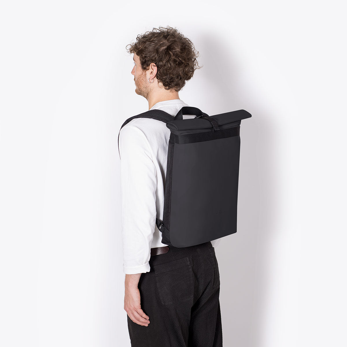 ucon-acrobatics-vito-roll-top-backpack-lotus-series image 3