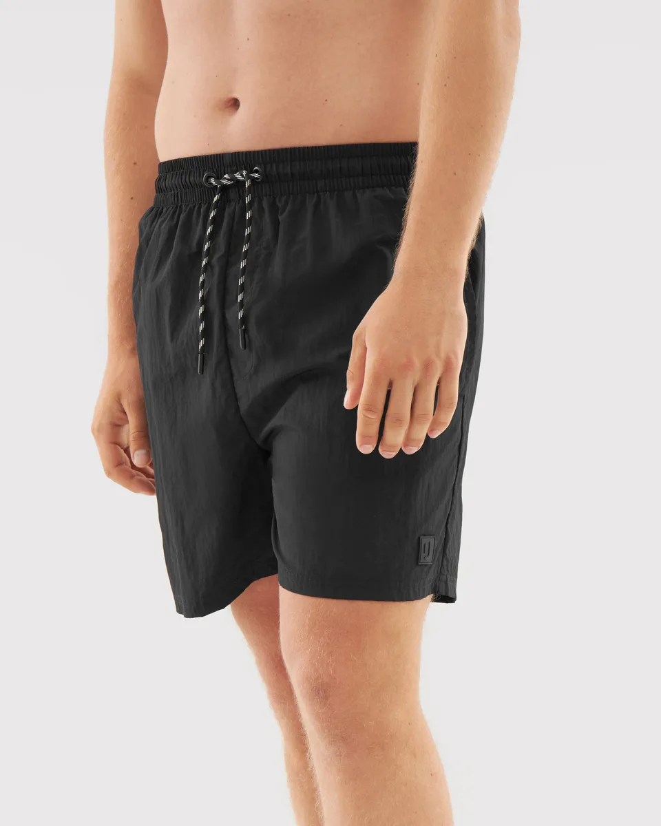 johnny-urban-badehose-jay-herren-badeshorts-schnelltrocknend image 1