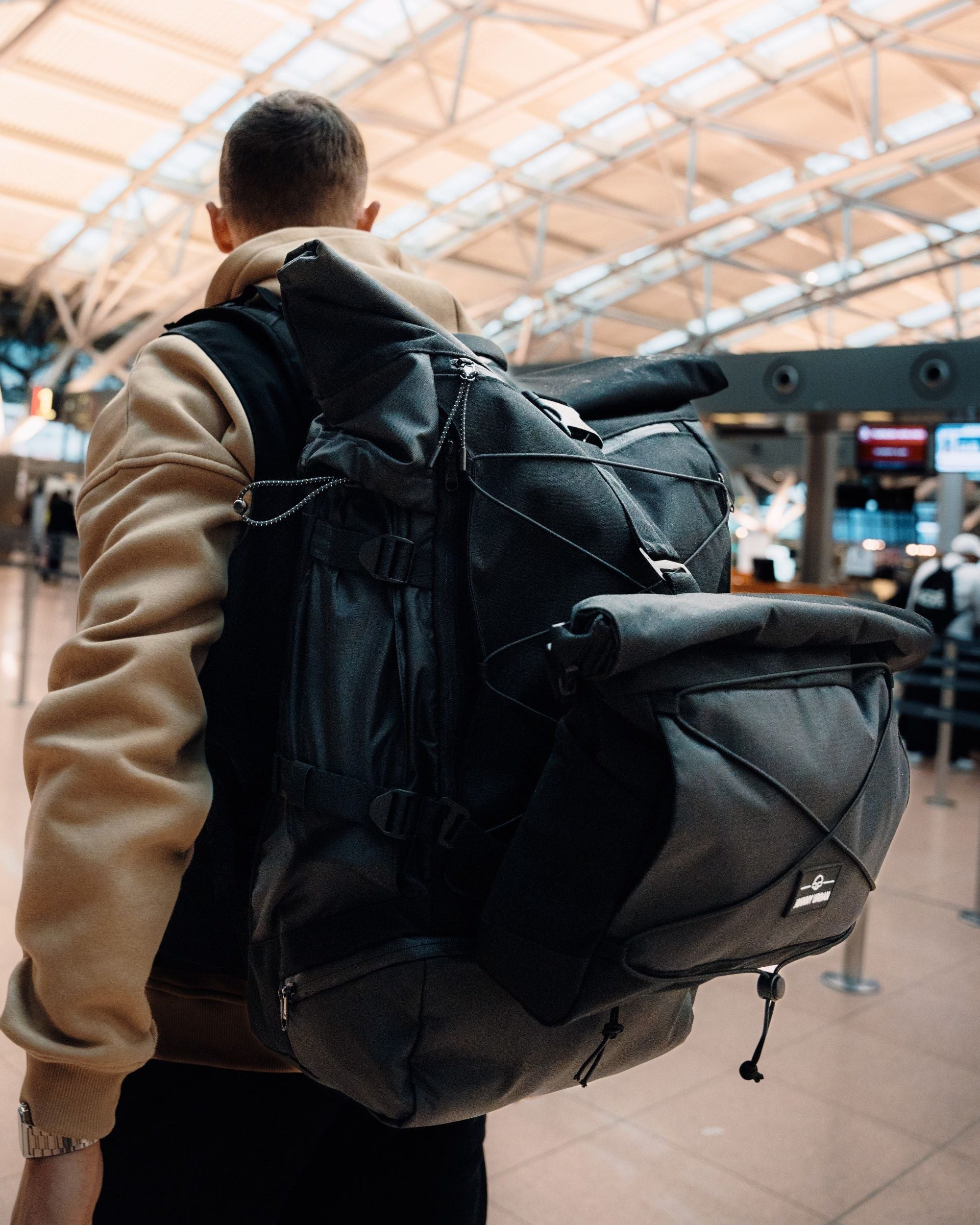 johnny-urban-allen-xl-travel-reiserucksack-rolltop-beige image 2