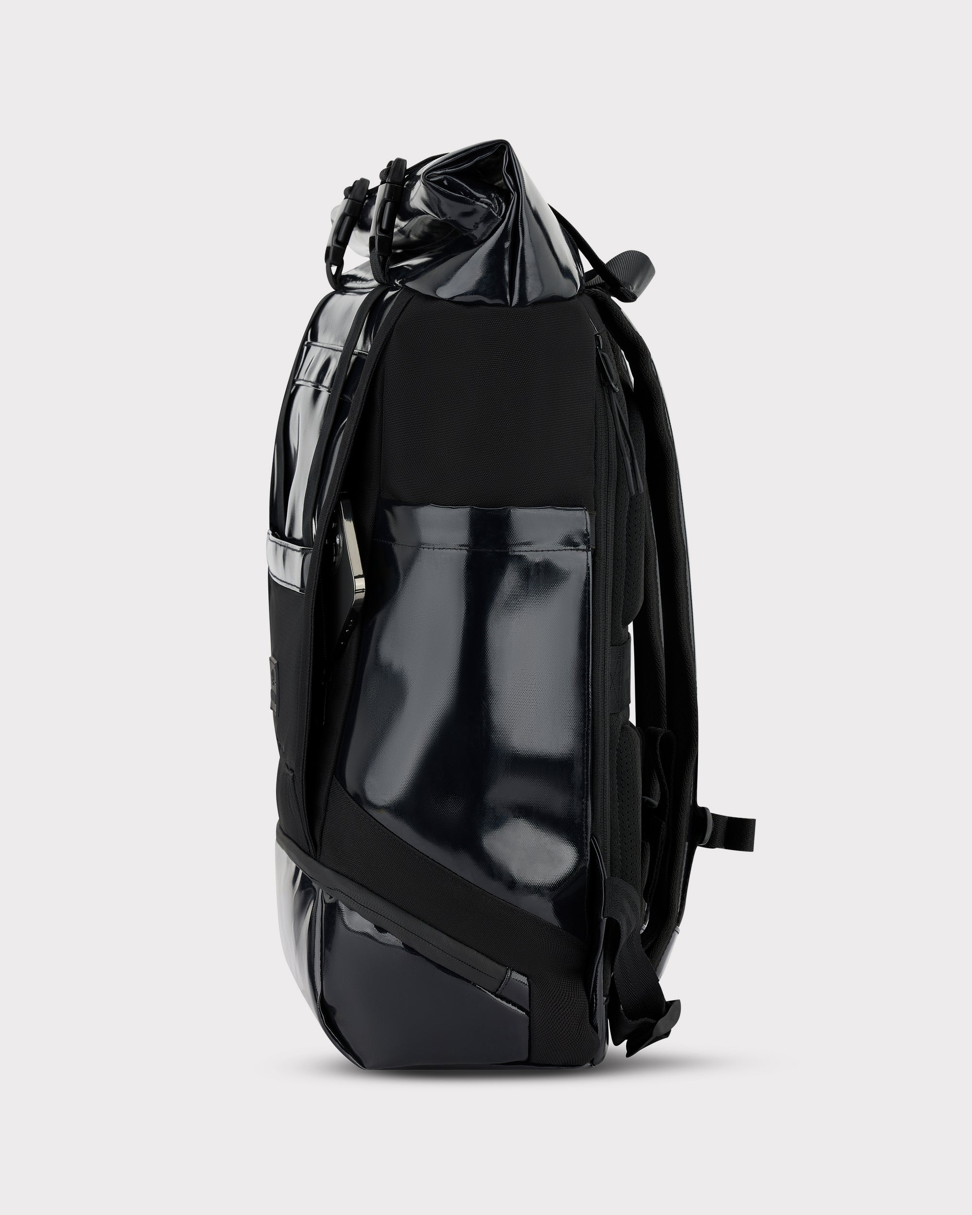 johnny-urban-rolltop-rucksack-ashton image 7