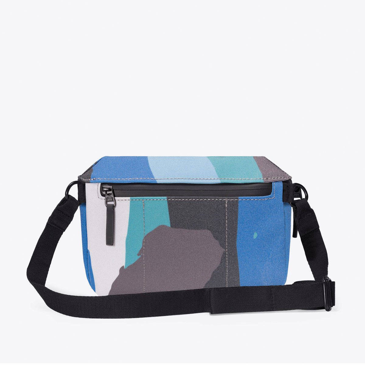 ucon-acrobatics-jona-crossbody-bag-we-are-out-of-office-lotus image 3