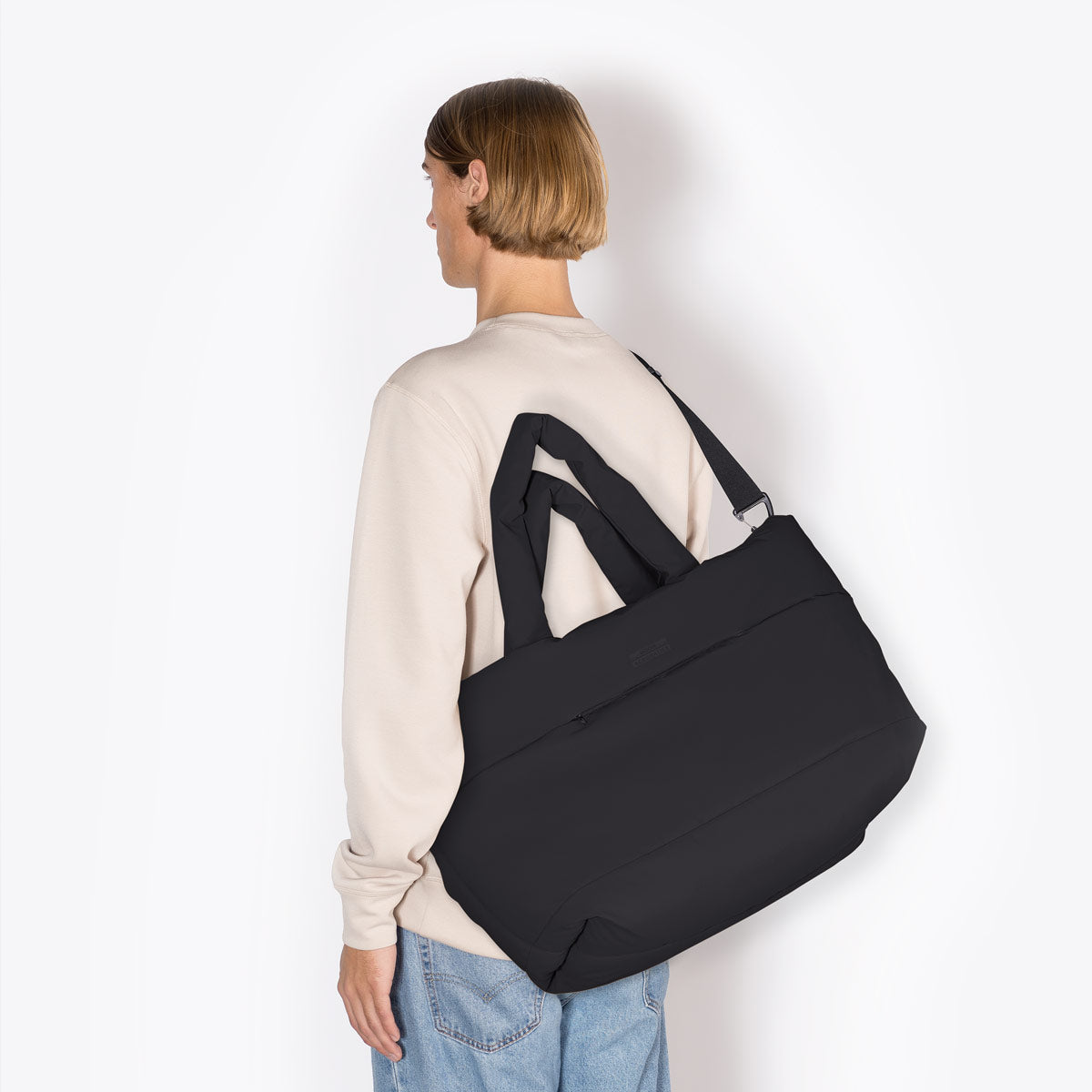 ucon-acrobatics-olivia-puffy-bag-moss-series image 5