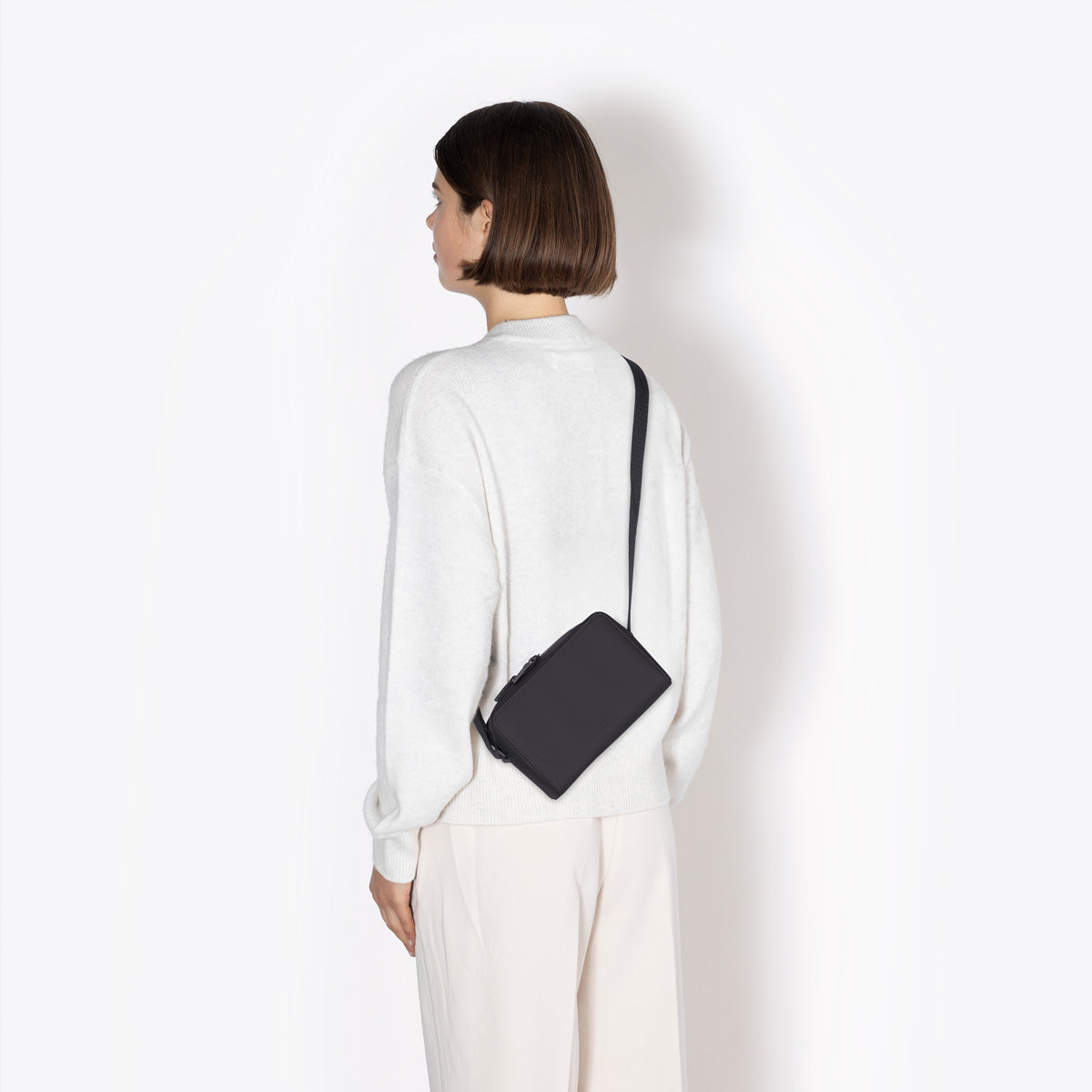 ucon-acrobatics-minori-shoulder-bag-lotus-infinity-series image 4
