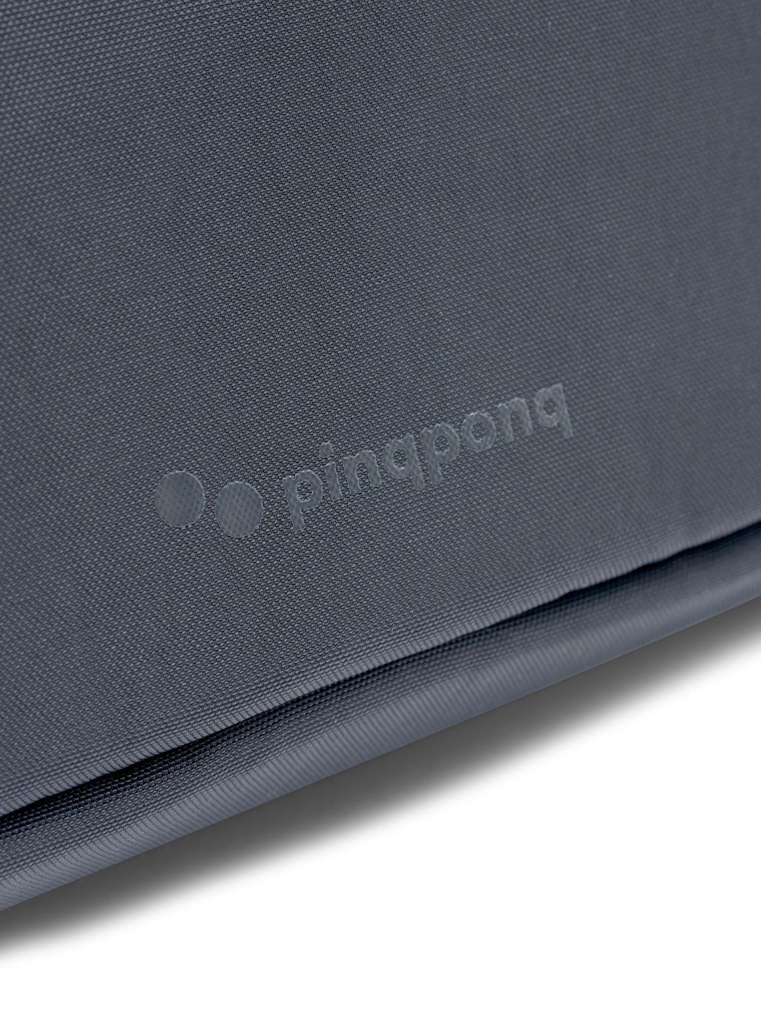 pinqponq-washbag-kulturbeutel-crinkle-grey image 8