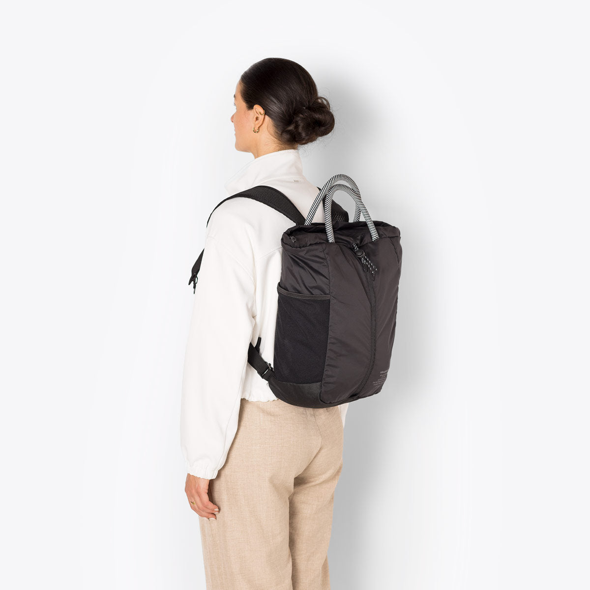 ucon-acrobatics-tristan-packable-rucksack image 3
