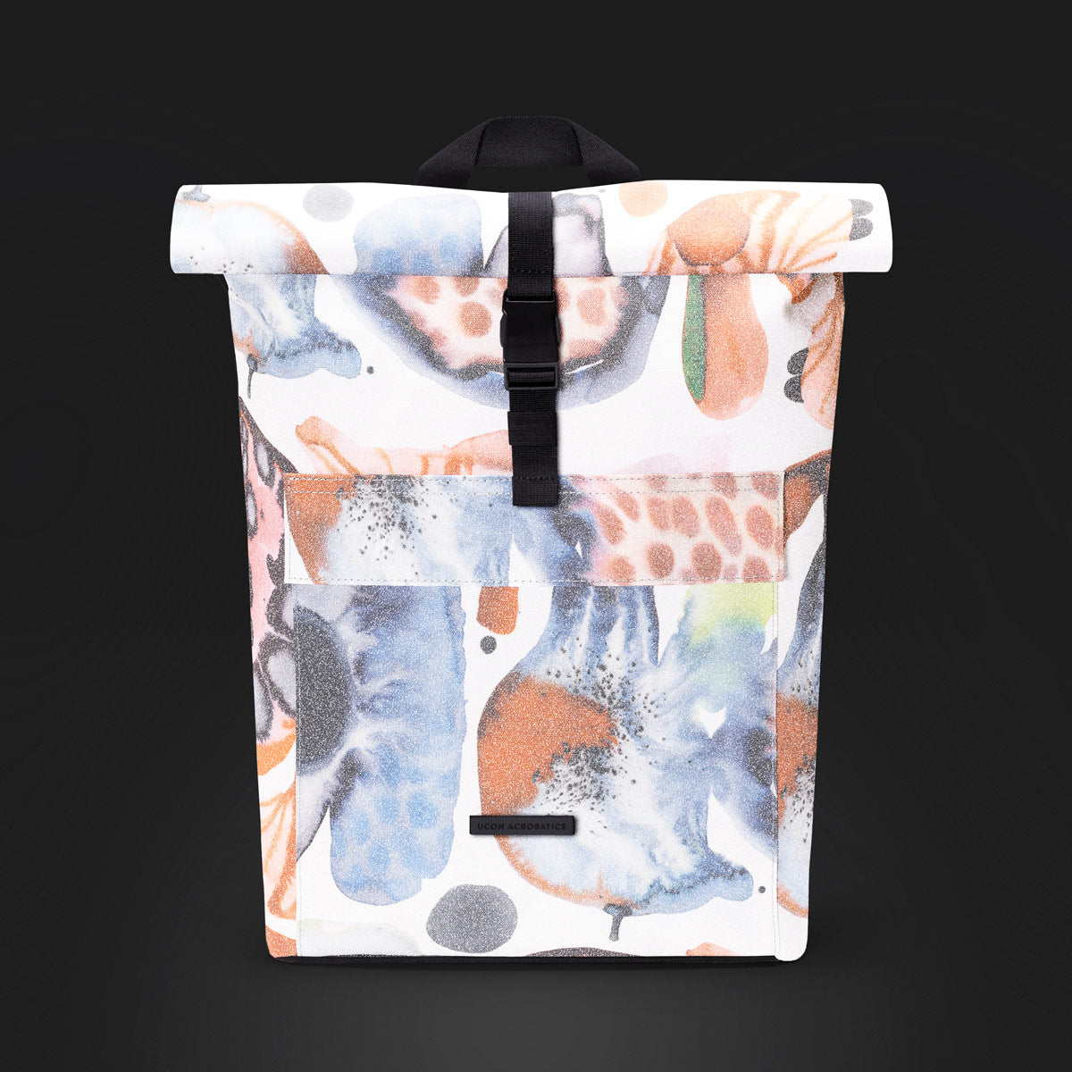 ucon-acrobatics-jannik-roll-top-backpack-emma-larsson-reflektierender-rucksack-p image 2