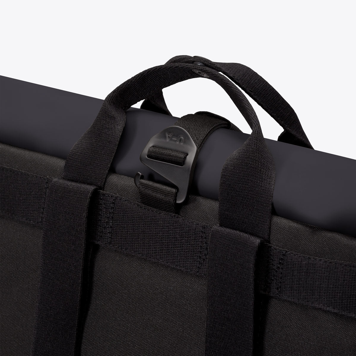 ucon-acrobatics-malte-convertible-roll-top-rucksack-lotus-infinity image 7