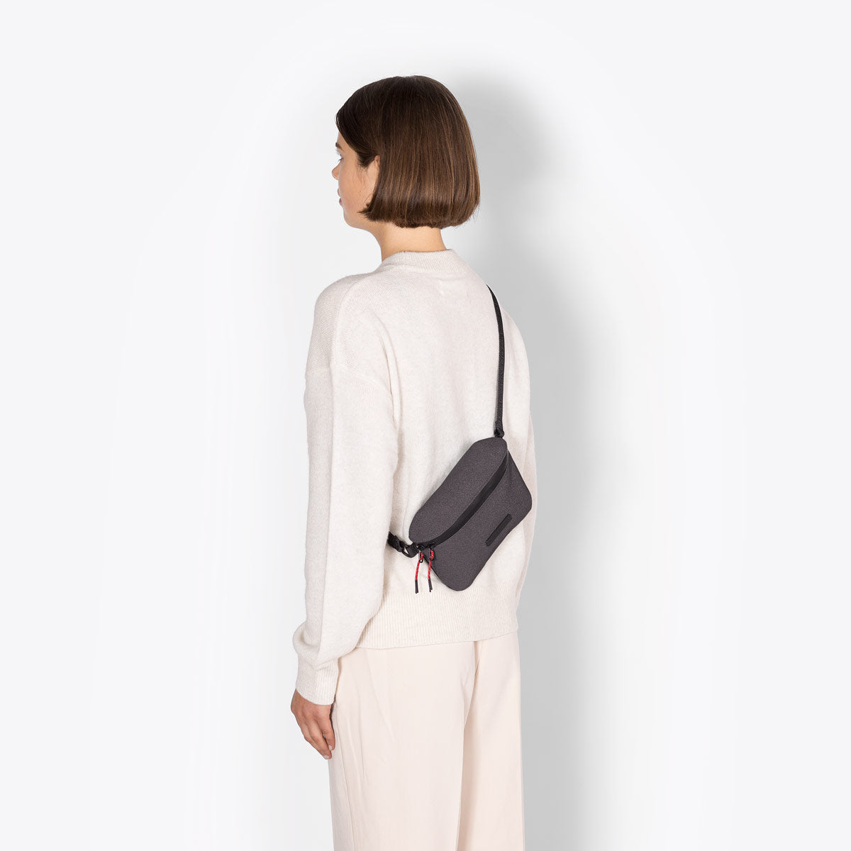 ucon-acrobatics-jona-crossbody-bag-lotus-series-canvas-optik-leinen-haptik image 5