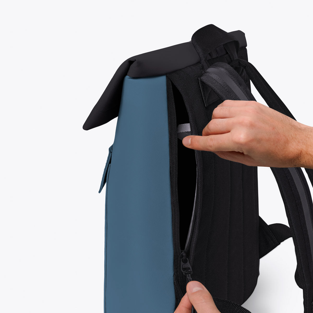 ucon-acrobatics-jasper-roll-top-rucksack-aloe-series image 5