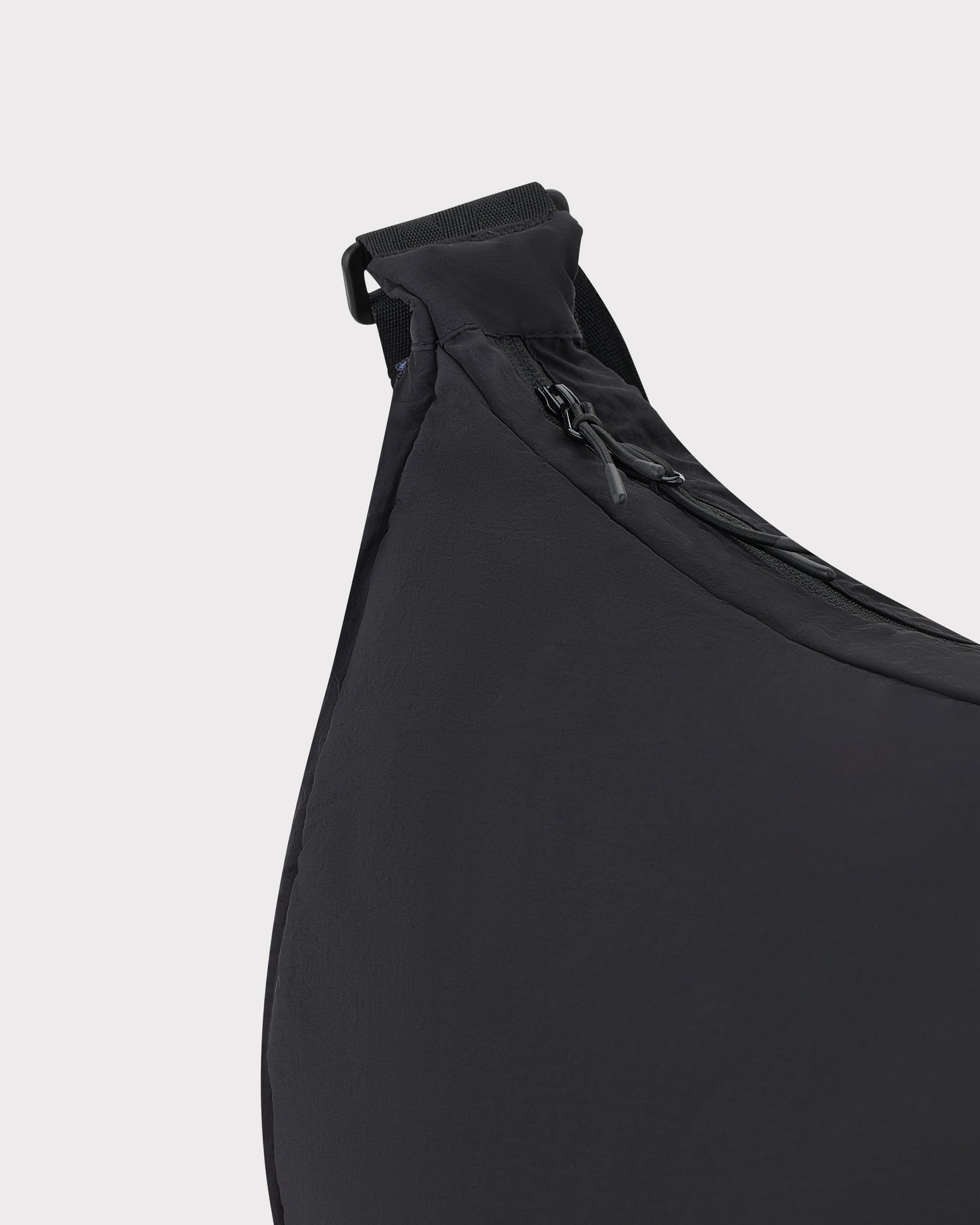 johnny-urban-half-moon-bag-kaia-xl-crossbody image 8