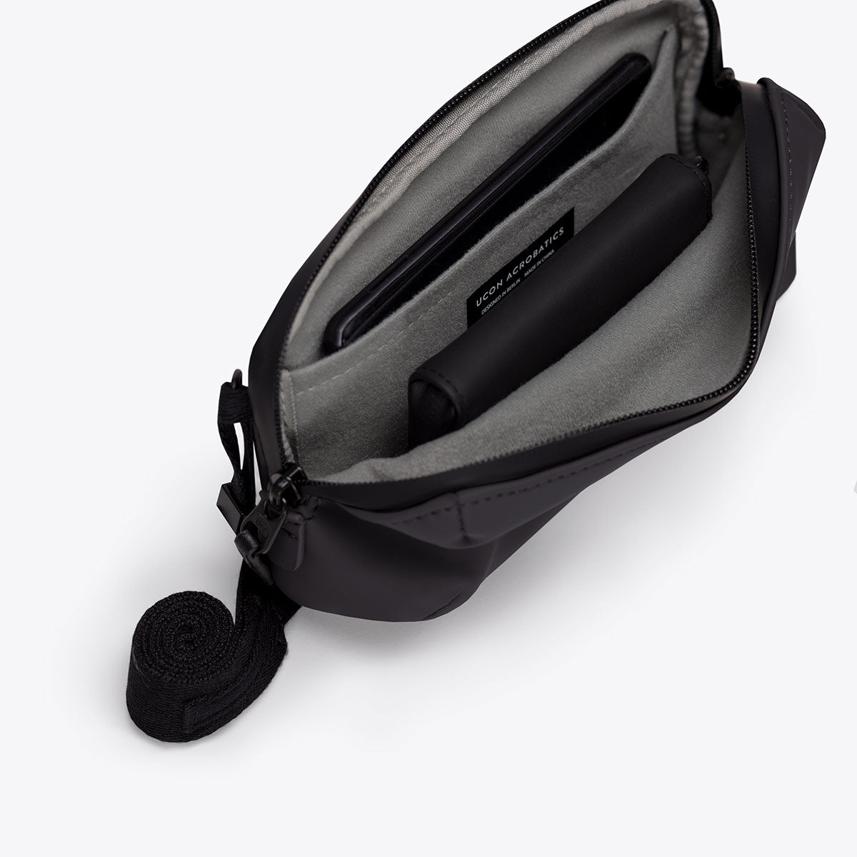 ucon-acrobatics-ando-crossbody-bag-lotus-series image 6