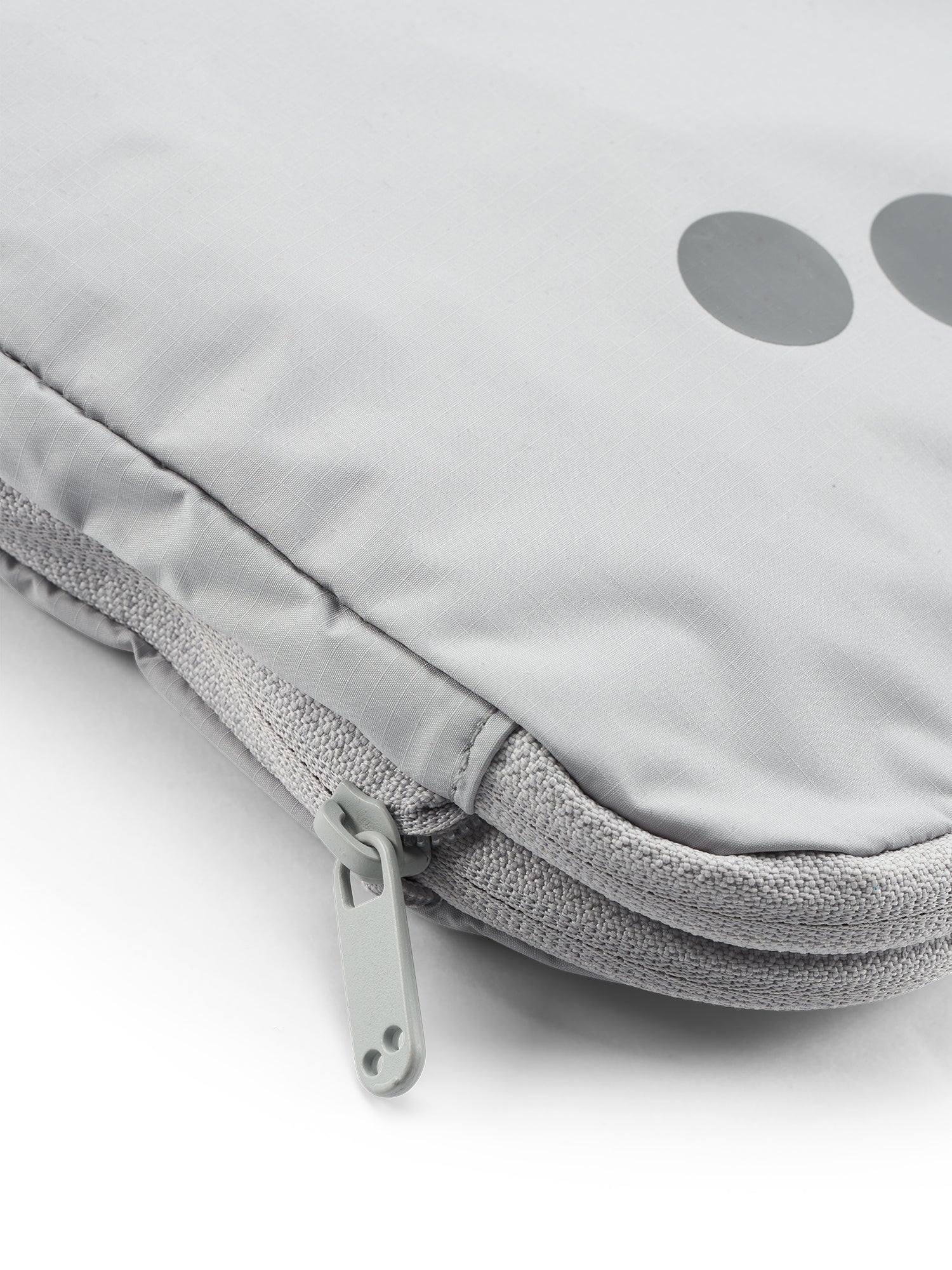 pinqponq-komprik-medium-packbeutel-glacier-grey image 8