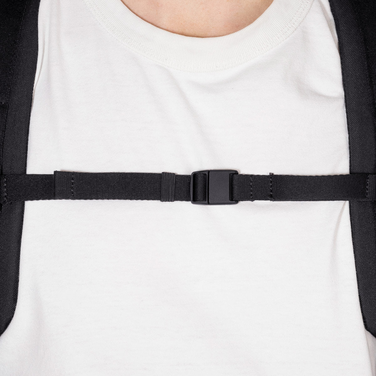 ucon-acrobatics-chest-strap-magnetic-magnetischer-brustgurt-f-r-rucks-cke image 2