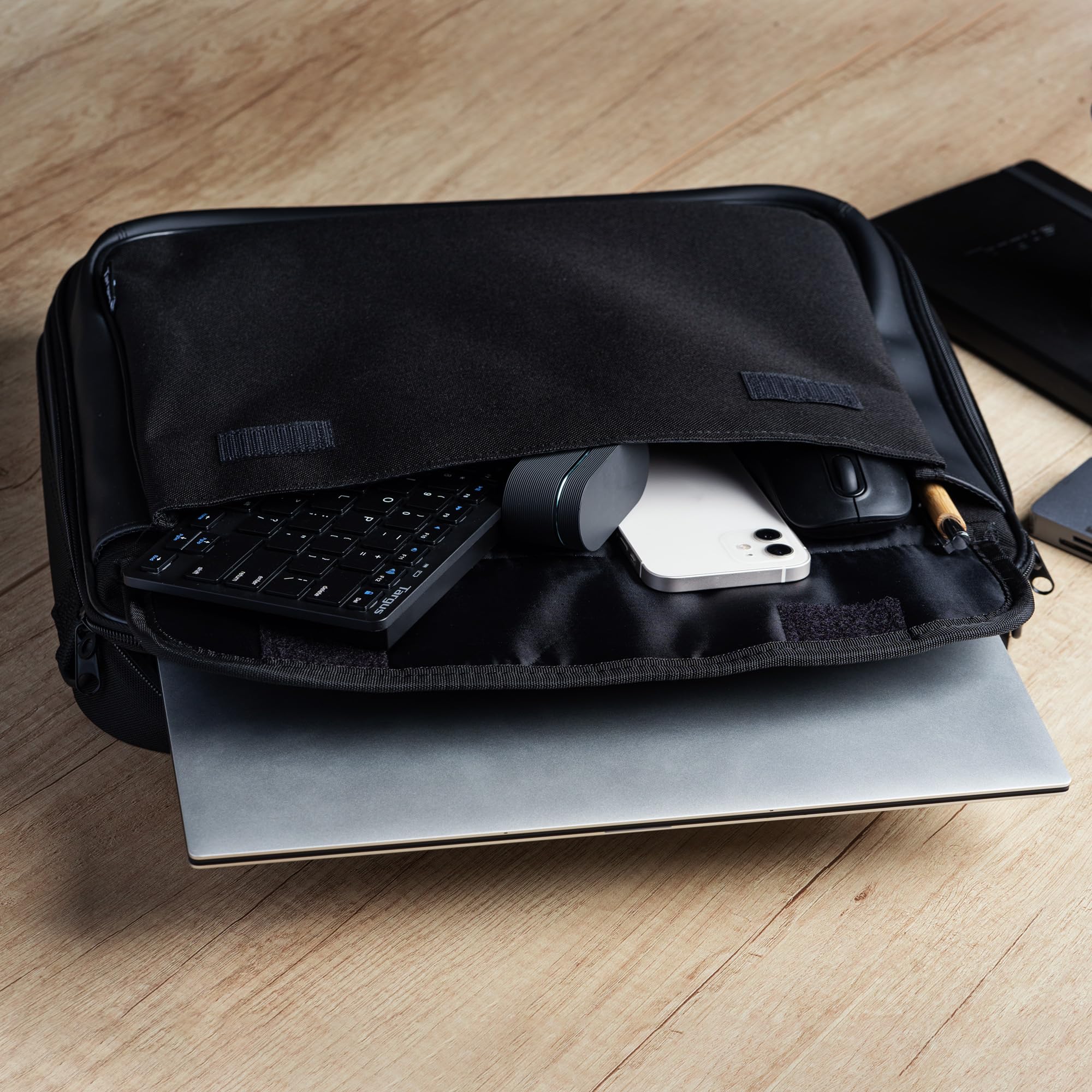 targus-classic-clamshell-laptoptasche-aktentasche-business image 3