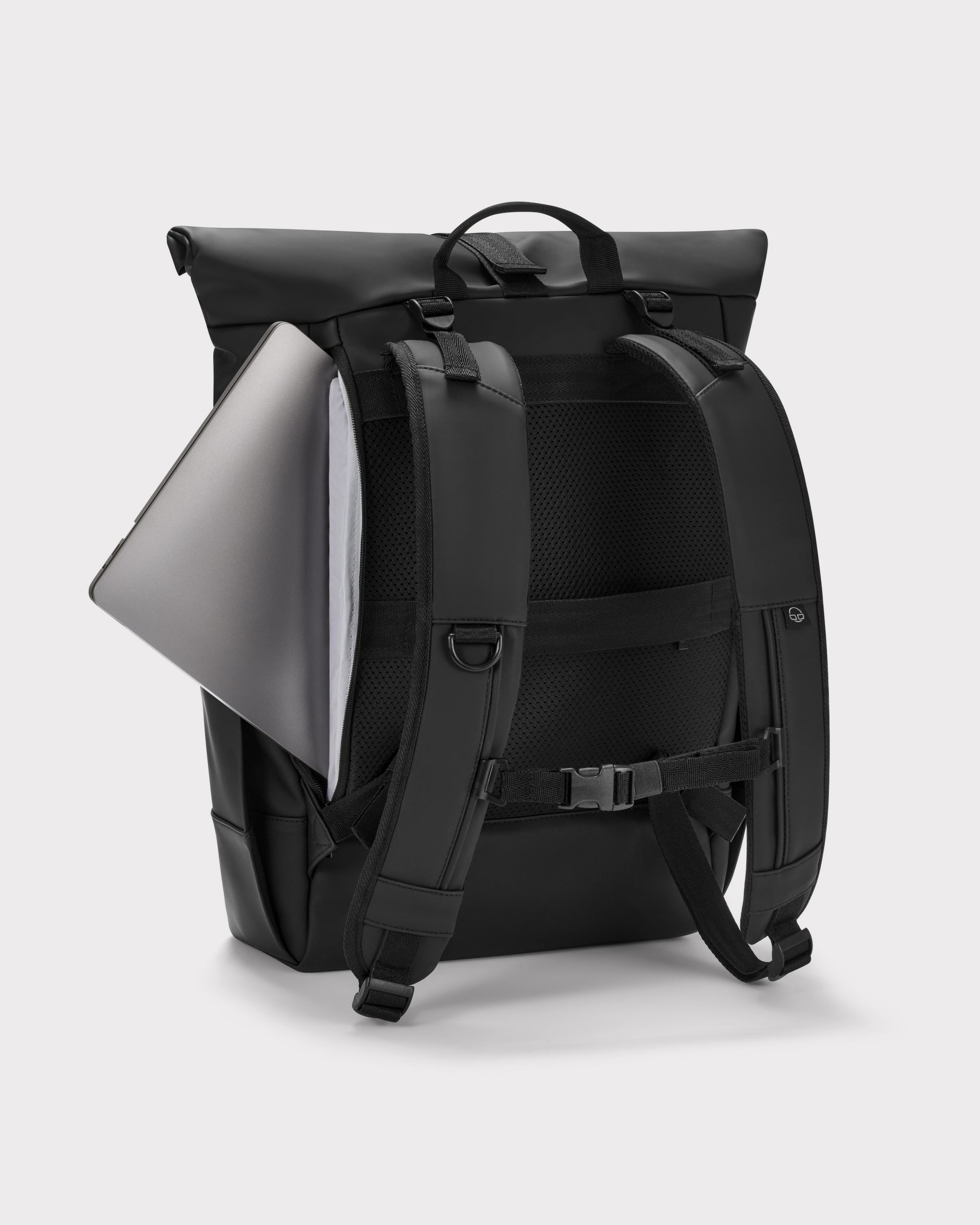 johnny-urban-rolltop-rucksack-harvey-large-16-zoll-laptop-sleek image 5
