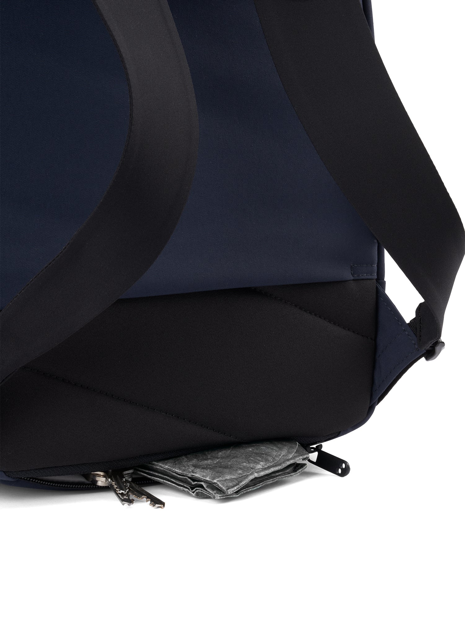 pinqponq-kontor-business-rucksack-16-l-solid-navy image 6