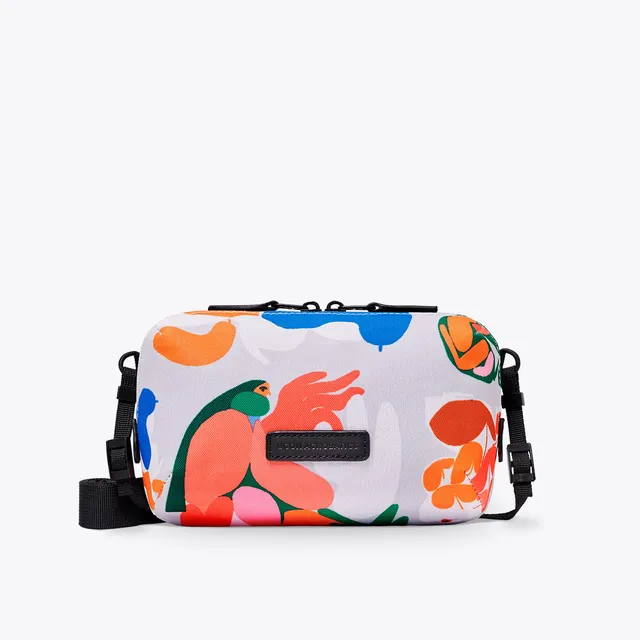 ucon-acrobatics-ando-crossbody-bag-amber-vittoria-edition image 1